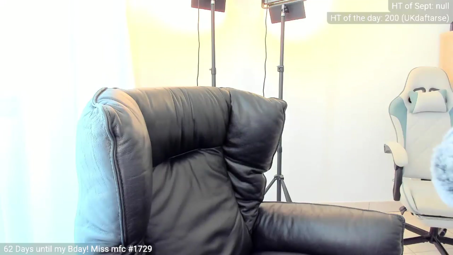 Gallery image thumbnail from Linda_0nline's myfreecams stream on, 09/03/2026, 11:08 image 11 of 20