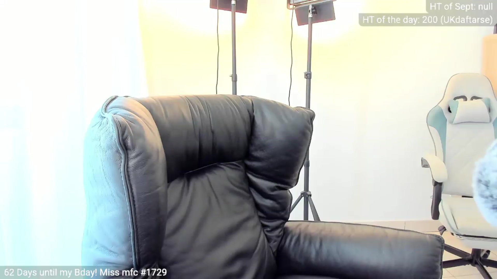Gallery image thumbnail from Linda_0nline's myfreecams stream on, 09/03/2026, 11:08 image 13 of 20