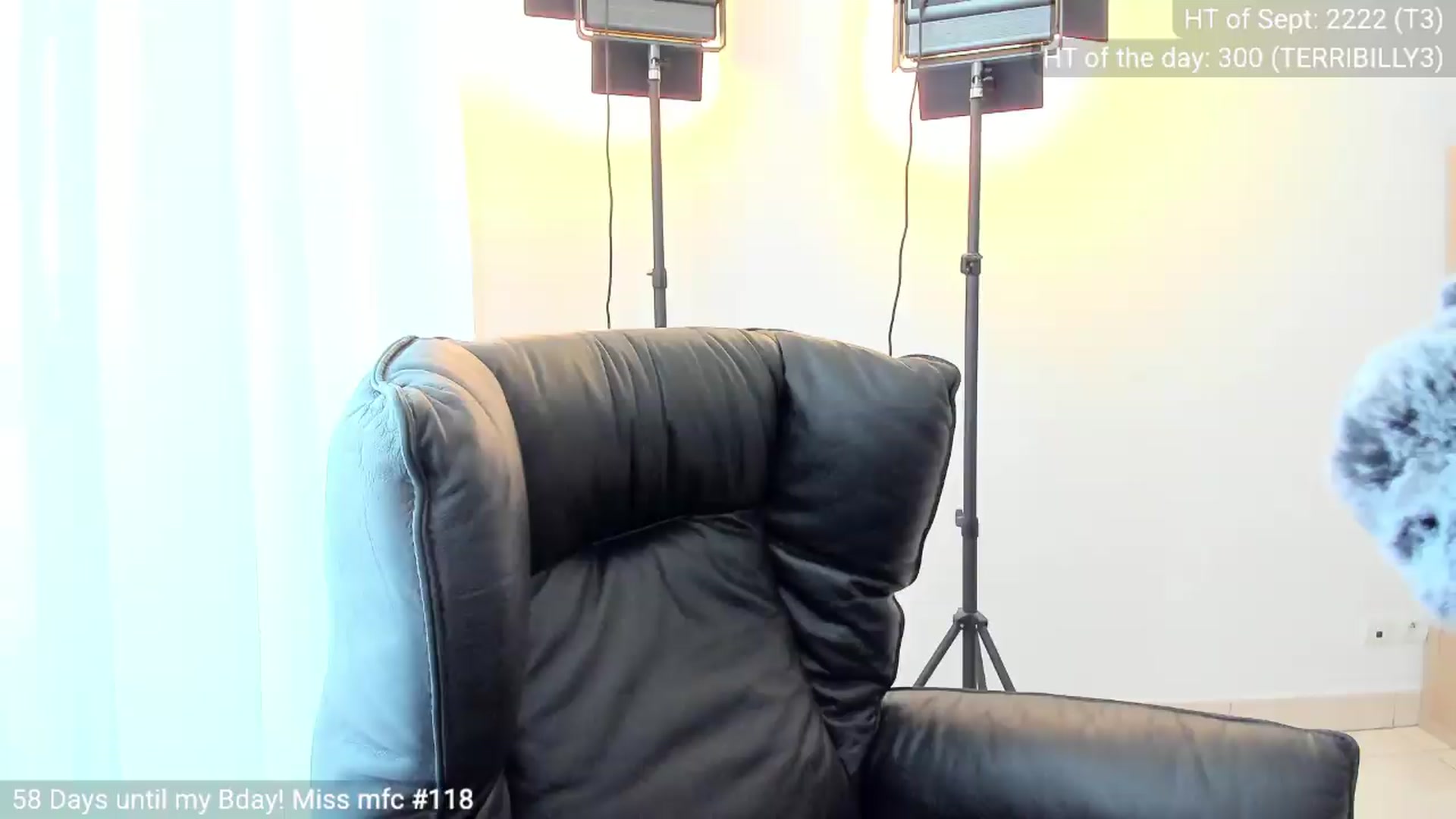 Gallery image thumbnail from Linda_0nline's myfreecams stream on, 09/06/2026, 10:27 image 11 of 20
