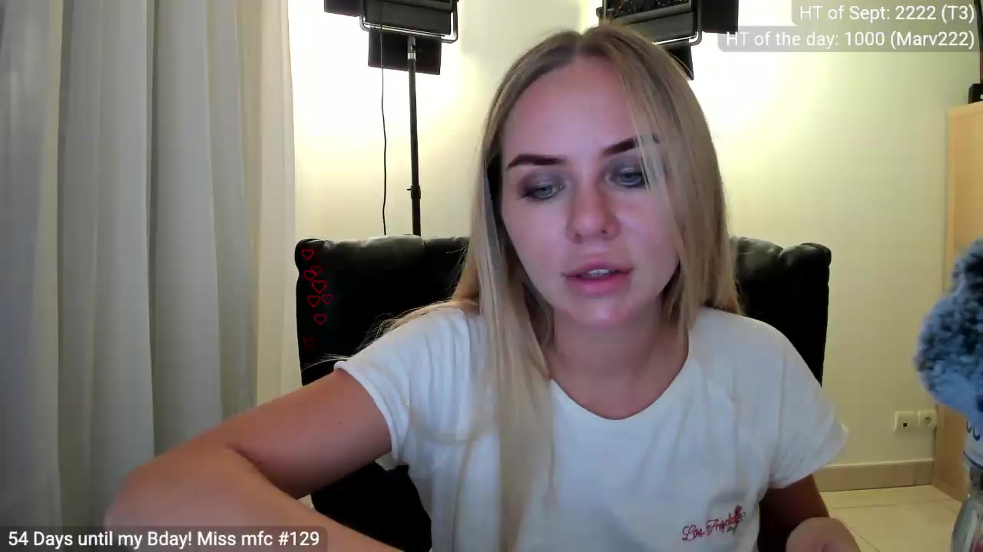 Gallery image thumbnail from Linda_0nline's myfreecams stream on, 09/10/2026, 20:57 image 14 of 20