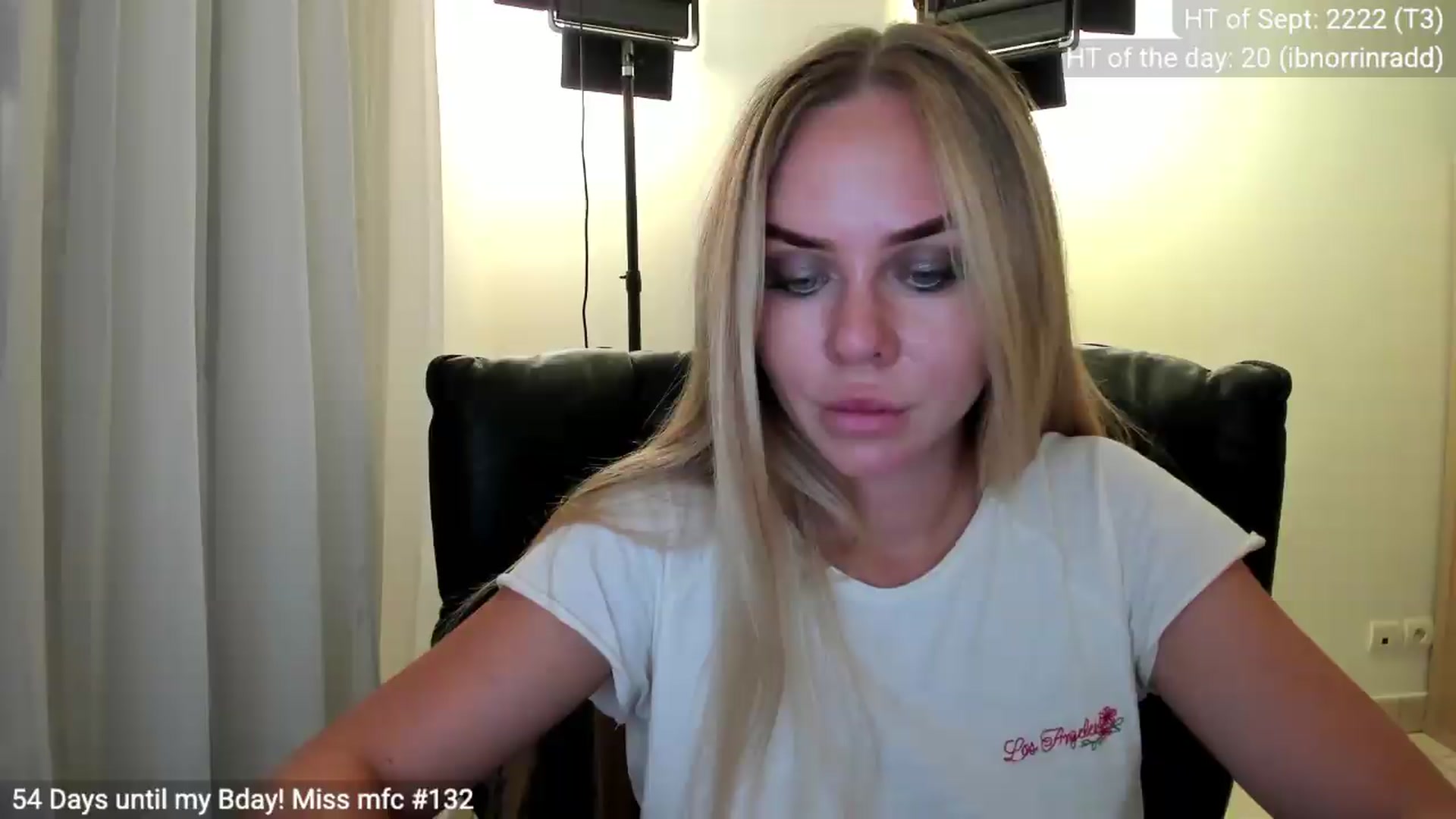 Gallery image thumbnail from Linda_0nline's myfreecams stream on, 09/10/2026, 20:57 image 1 of 20