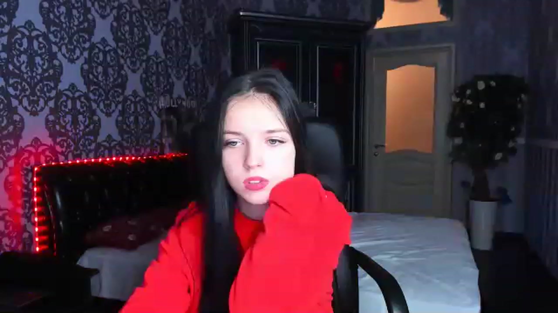 Gallery image thumbnail from Linda_Bright's myfreecams stream on, 01/15/2023, 08:56 image 10 of 20