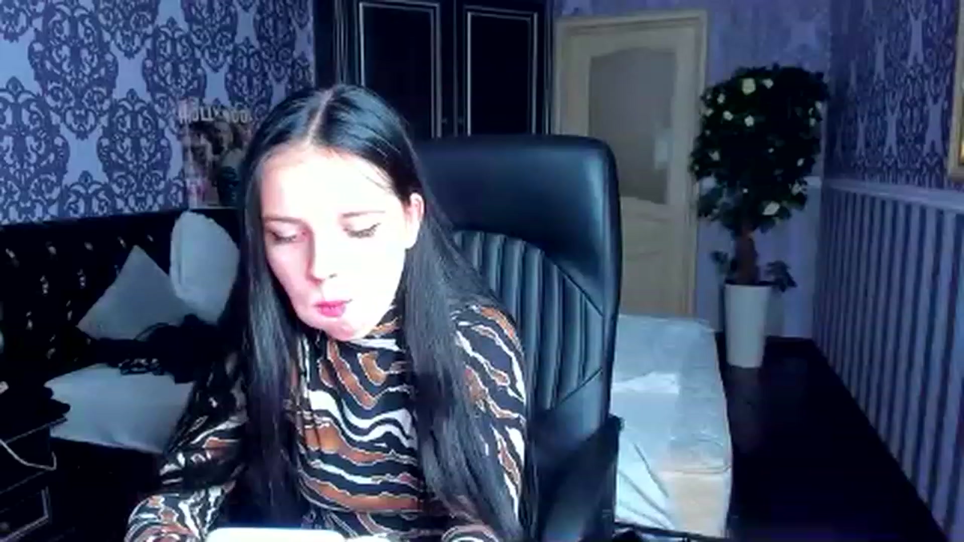 Gallery image thumbnail from Linda_Bright's myfreecams stream on, 02/05/2023, 12:00 image 16 of 20