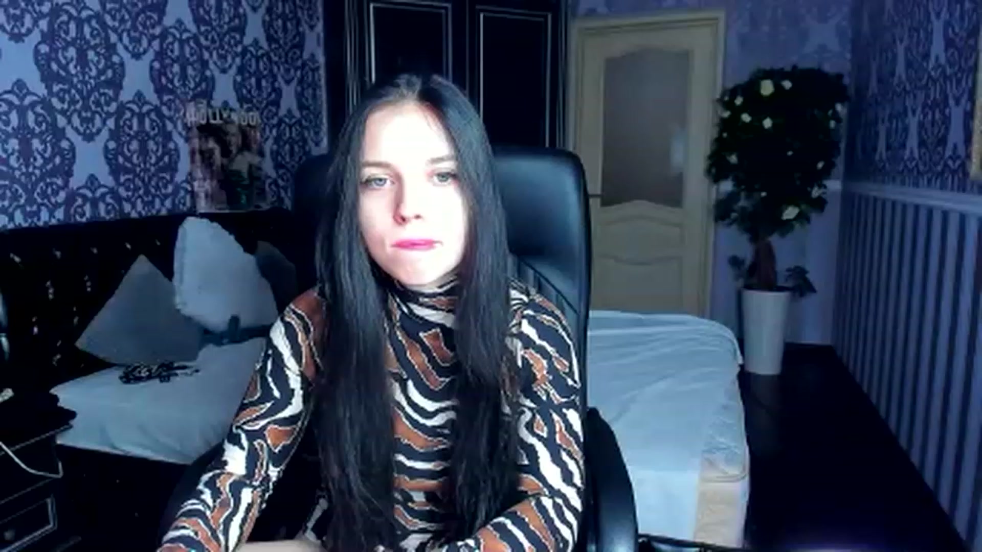 Gallery image thumbnail from Linda_Bright's myfreecams stream on, 02/05/2023, 12:51 image 8 of 20