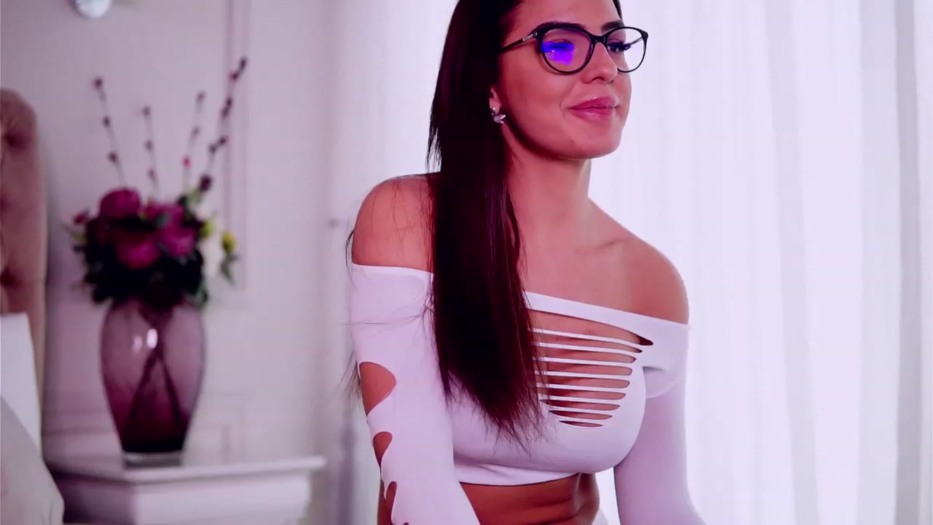 Gallery image thumbnail from LindsayDee's myfreecams stream on, 11/29/2022, 15:52 image 18 of 20