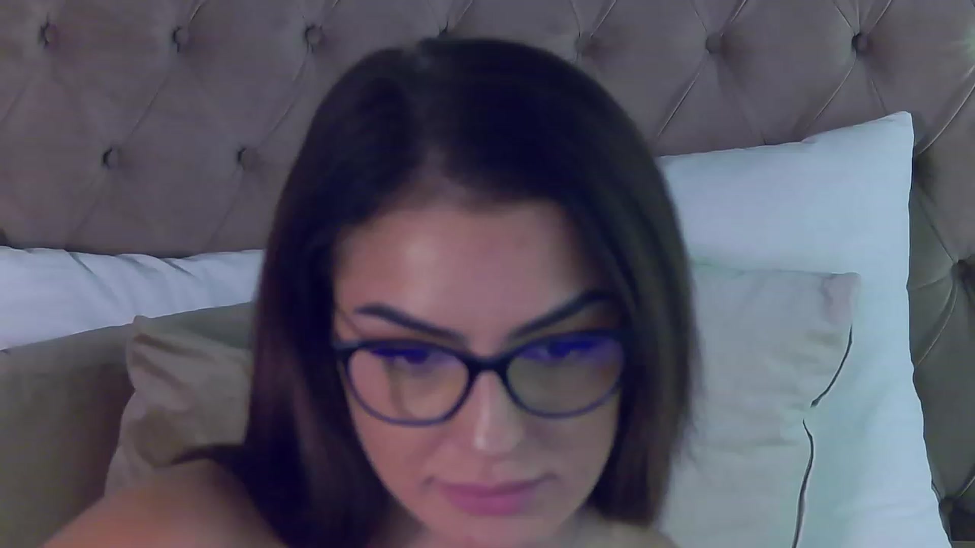 Gallery image thumbnail from LindsayDee's myfreecams stream on, 12/08/2022, 17:18 image 18 of 20
