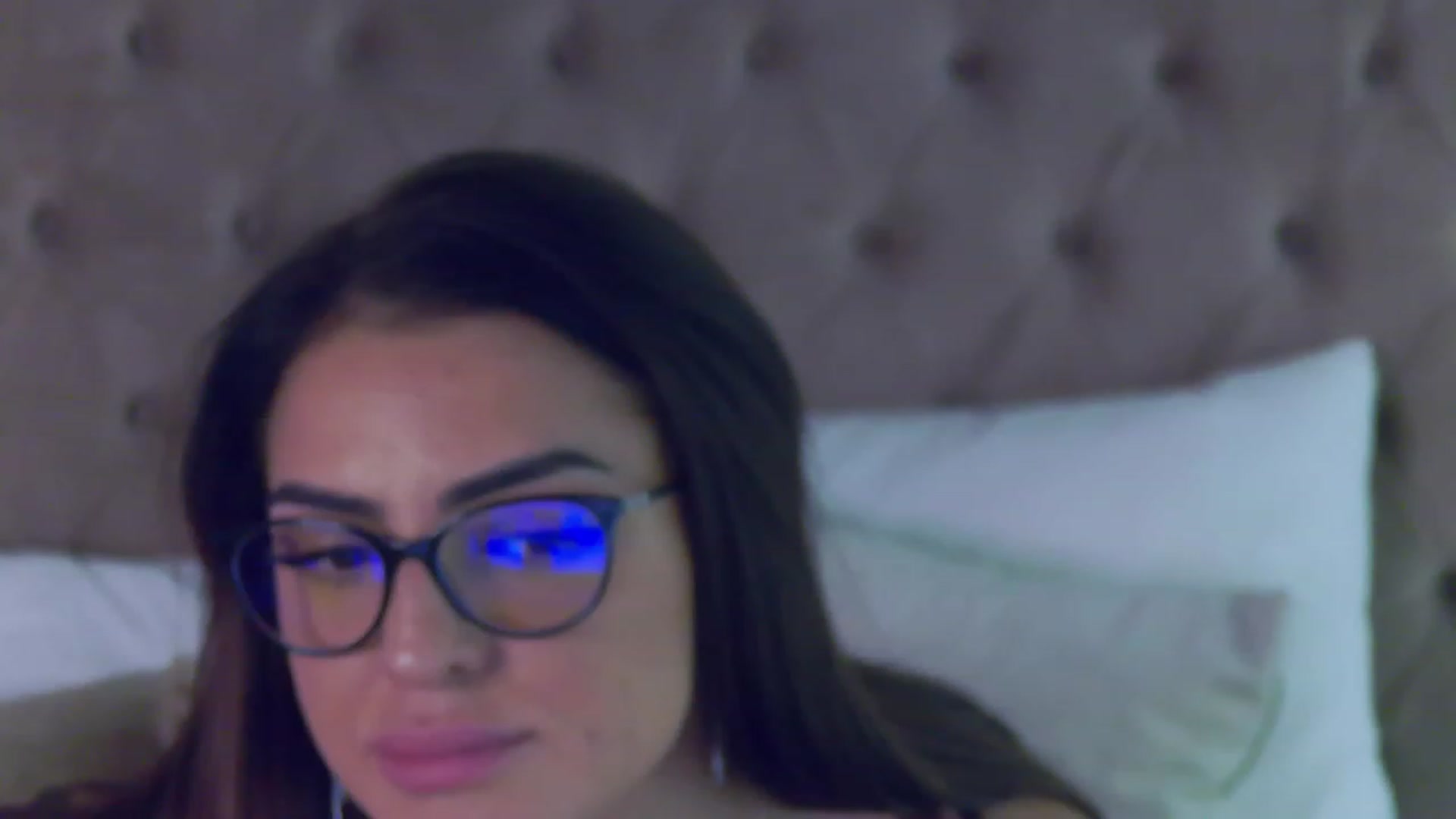 Gallery image thumbnail from LindsayDee's myfreecams stream on, 12/08/2022, 17:18 image 16 of 20