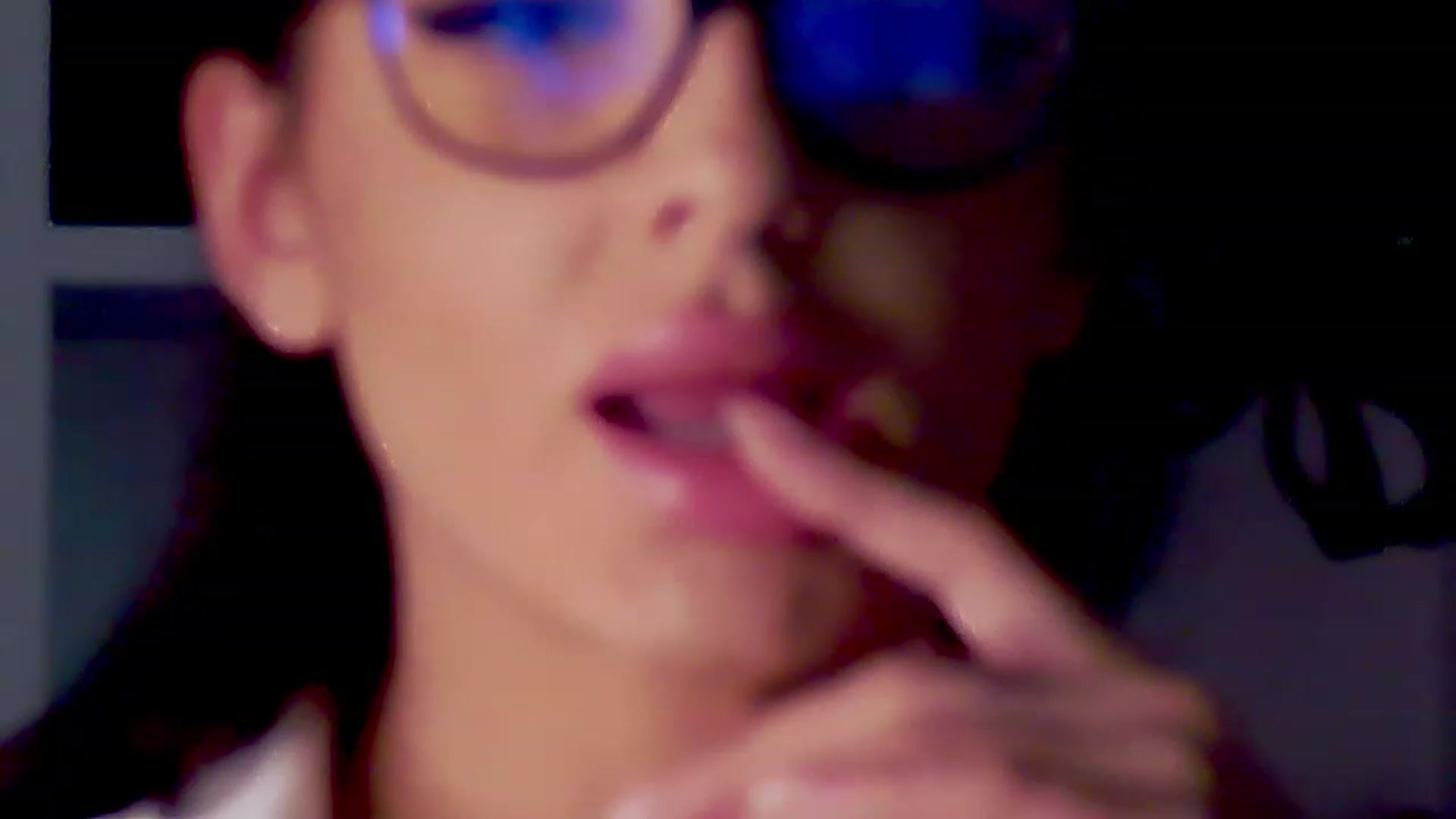 Gallery image thumbnail from LindsayDee's myfreecams stream on, 12/28/2022, 18:47 image 6 of 20