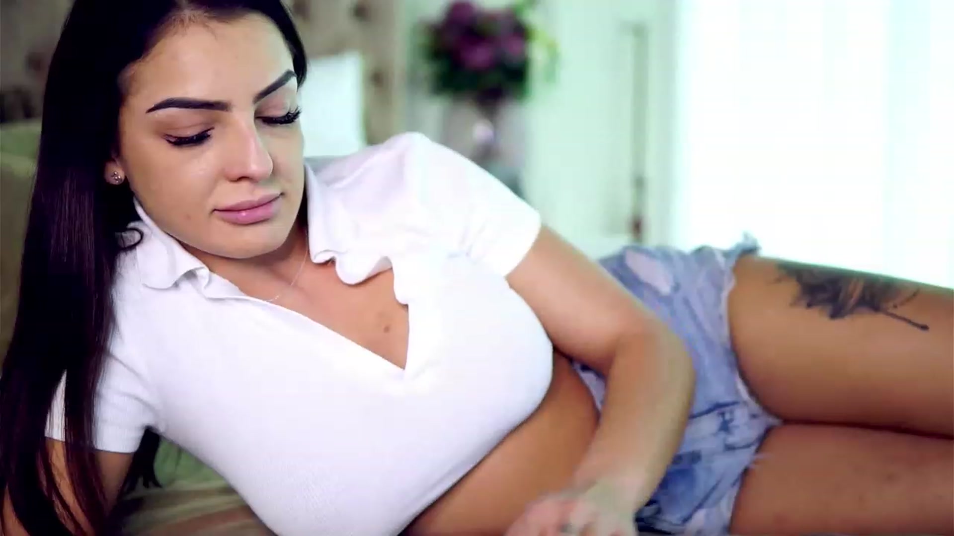 Gallery image thumbnail from LindsayDee's myfreecams stream on, 01/03/2023, 21:17 image 7 of 20