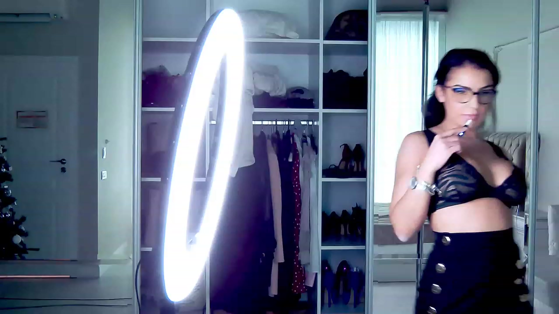 Gallery image thumbnail from LindsayDee's myfreecams stream on, 01/28/2023, 17:18 image 5 of 20