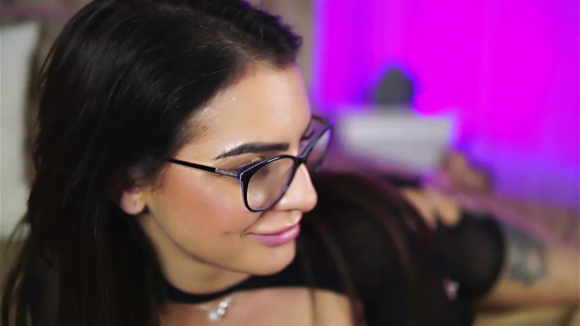 Gallery image thumbnail from LindsayDee's myfreecams stream on, 03/12/2023, 18:16 image 10 of 20