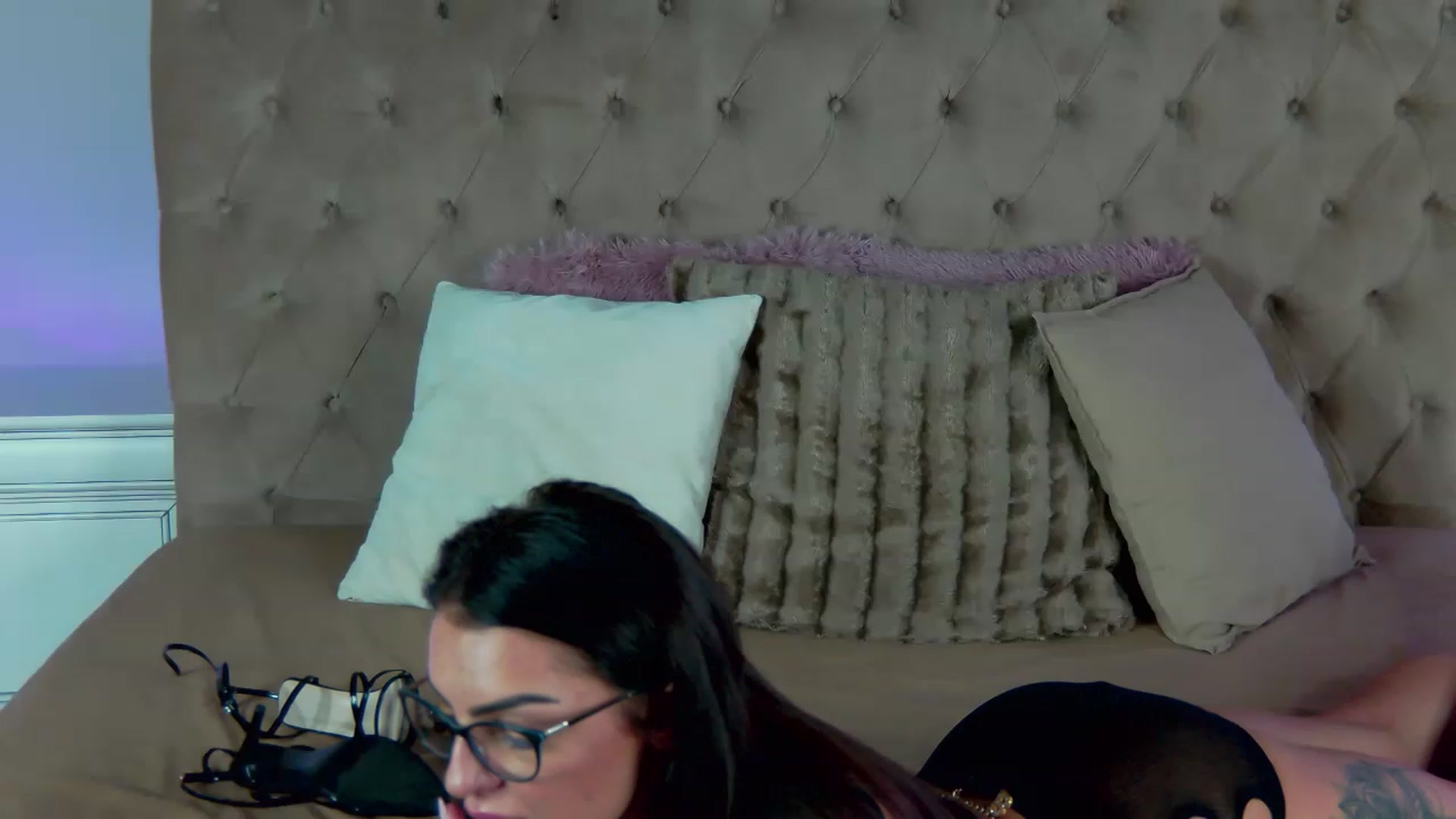 Gallery image thumbnail from LindsayDee's myfreecams stream on, 03/12/2023, 18:50 image 3 of 20