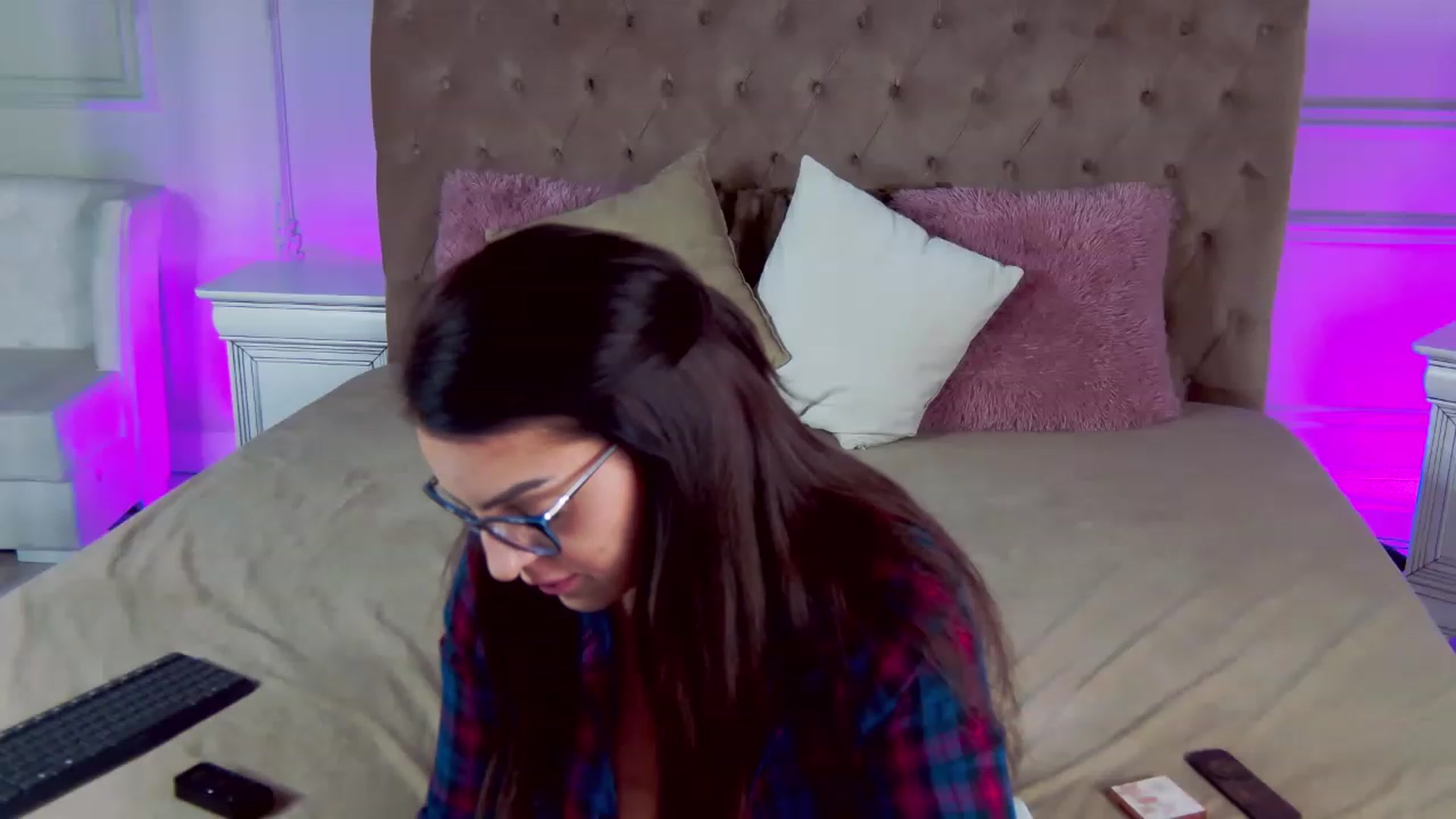 Gallery image thumbnail from LindsayDee's myfreecams stream on, 04/19/2023, 14:02 image 18 of 20