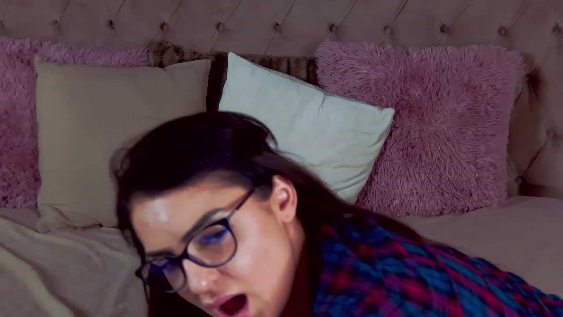Gallery image thumbnail from LindsayDee's myfreecams stream on, 04/19/2023, 16:26 image 11 of 20