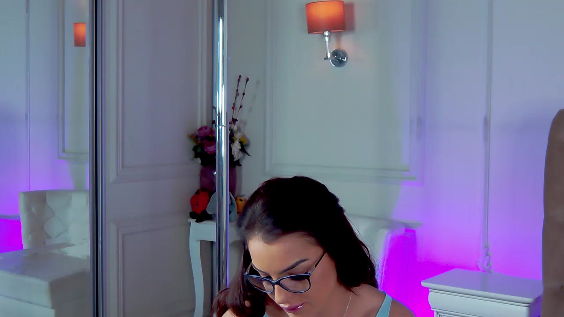 Gallery image thumbnail from LindsayDee's myfreecams stream on, 05/07/2023, 18:21 image 8 of 20