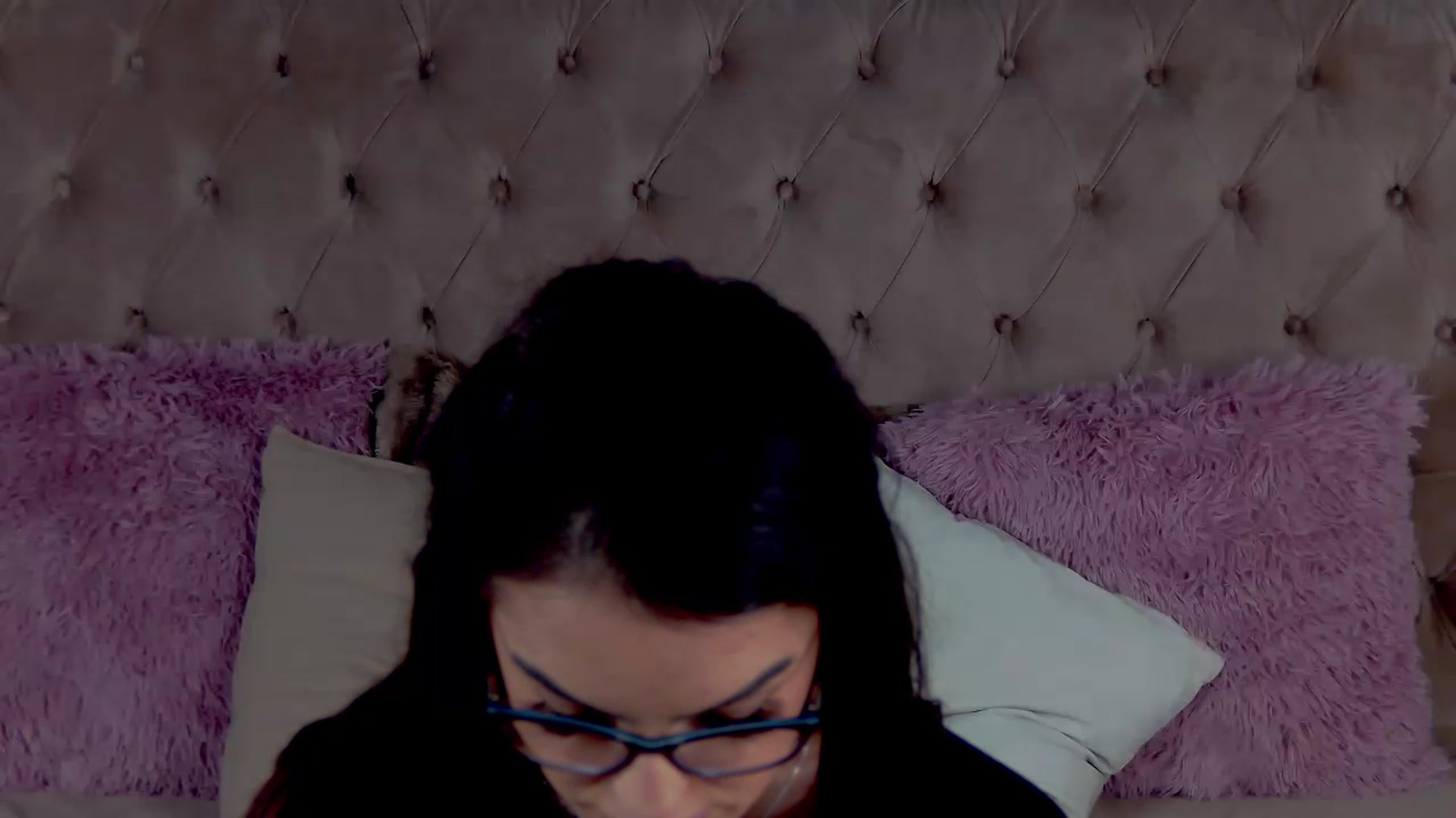 Gallery image thumbnail from LindsayDee's myfreecams stream on, 05/08/2023, 18:37 image 20 of 20