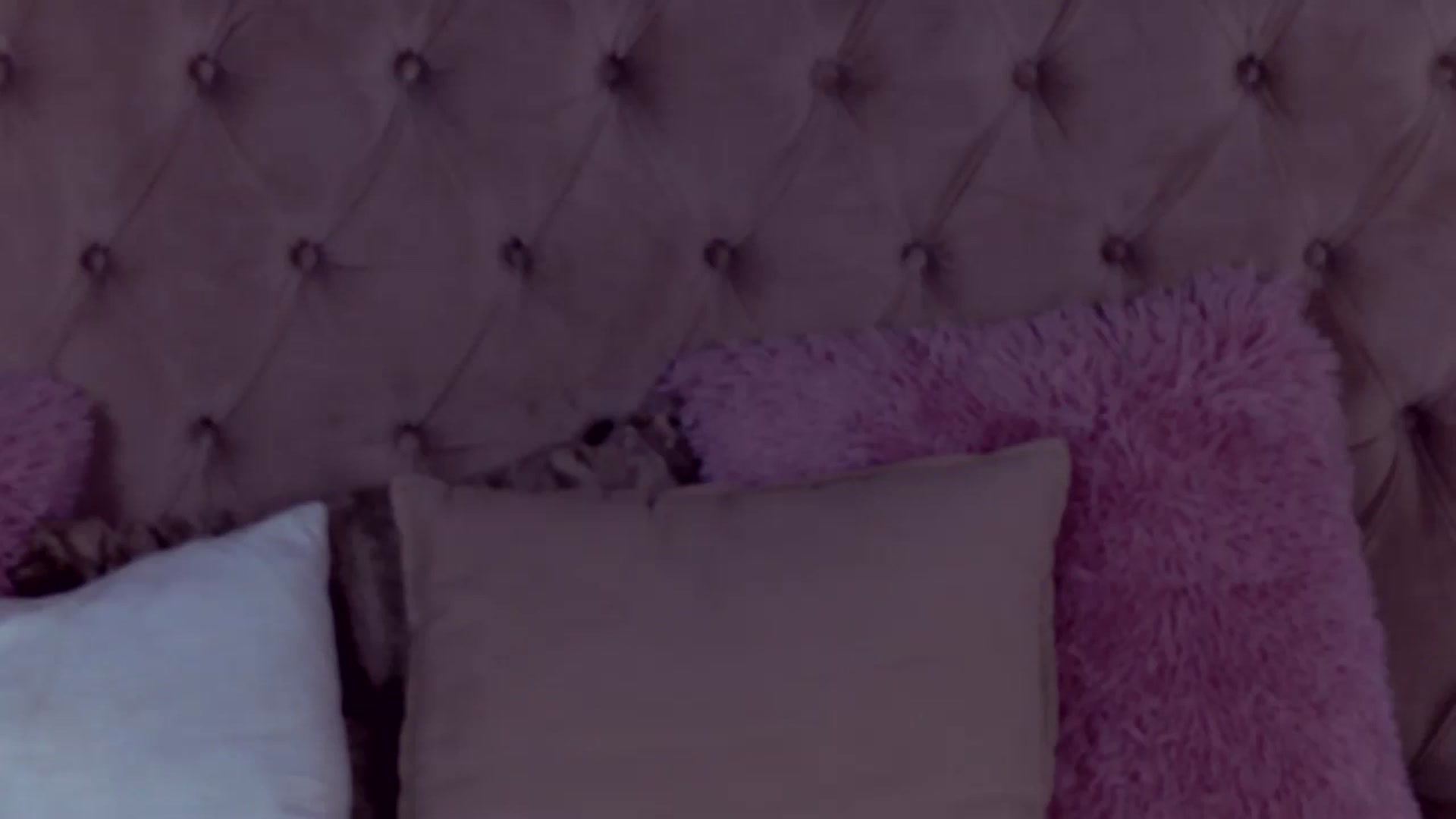 Gallery image thumbnail from LindsayDee's myfreecams stream on, 05/12/2023, 16:59 image 15 of 20