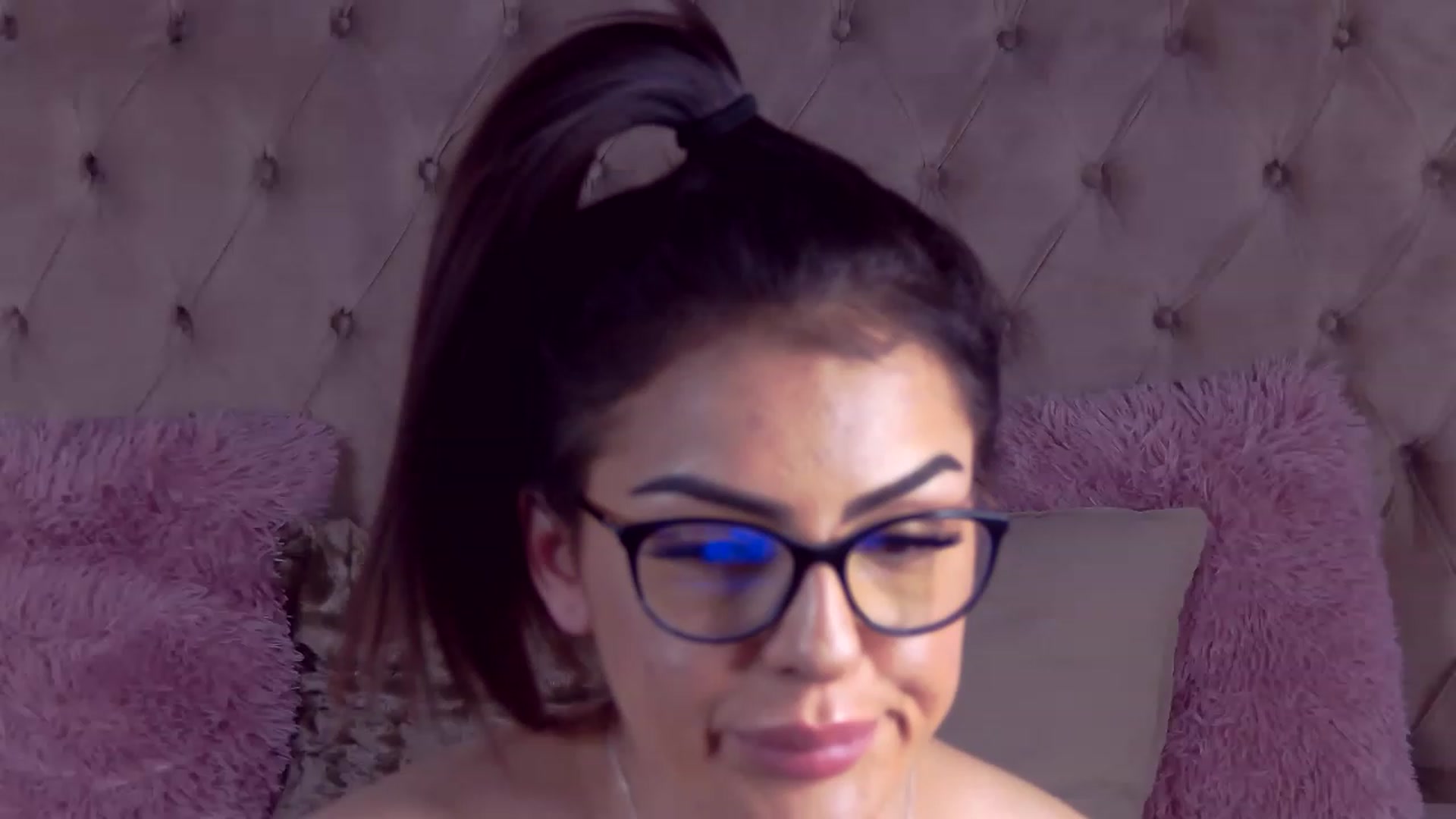 Gallery image thumbnail from LindsayDee's myfreecams stream on, 05/12/2023, 18:22 image 8 of 20
