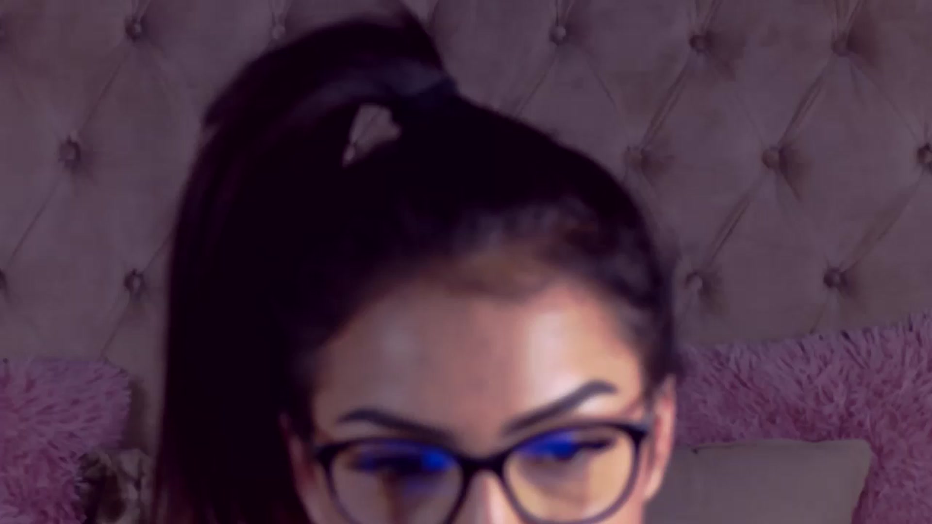 Gallery image thumbnail from LindsayDee's myfreecams stream on, 05/12/2023, 18:22 image 6 of 20