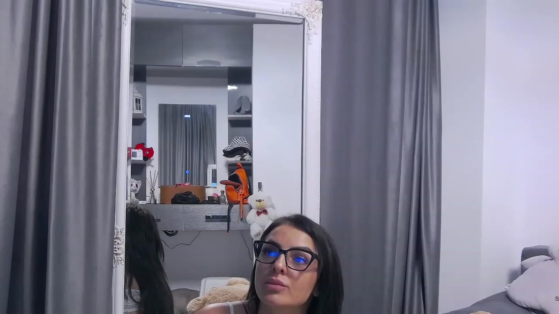 Gallery image thumbnail from LindsayDee's myfreecams stream on, 06/24/2023, 09:03 image 6 of 20