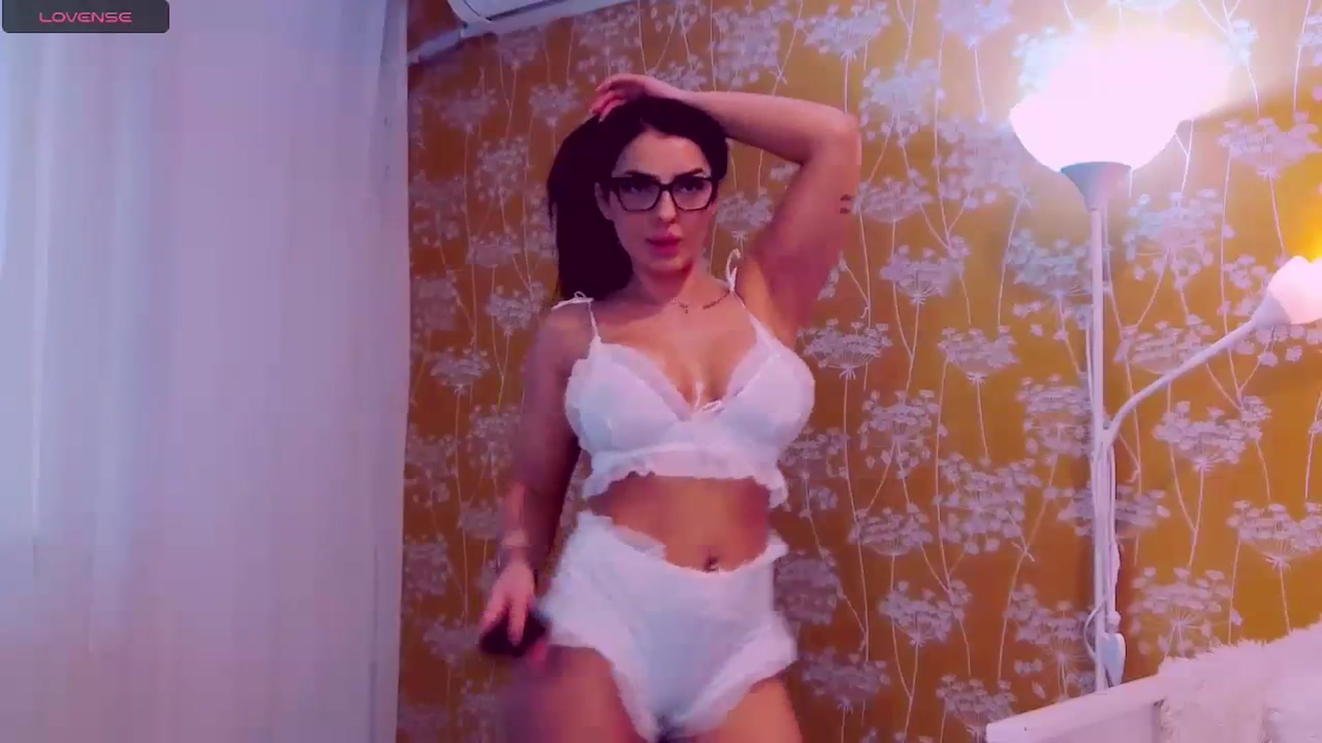 Gallery image thumbnail from LindsayDee's myfreecams stream on, 01/17/2024, 06:49 image 12 of 20