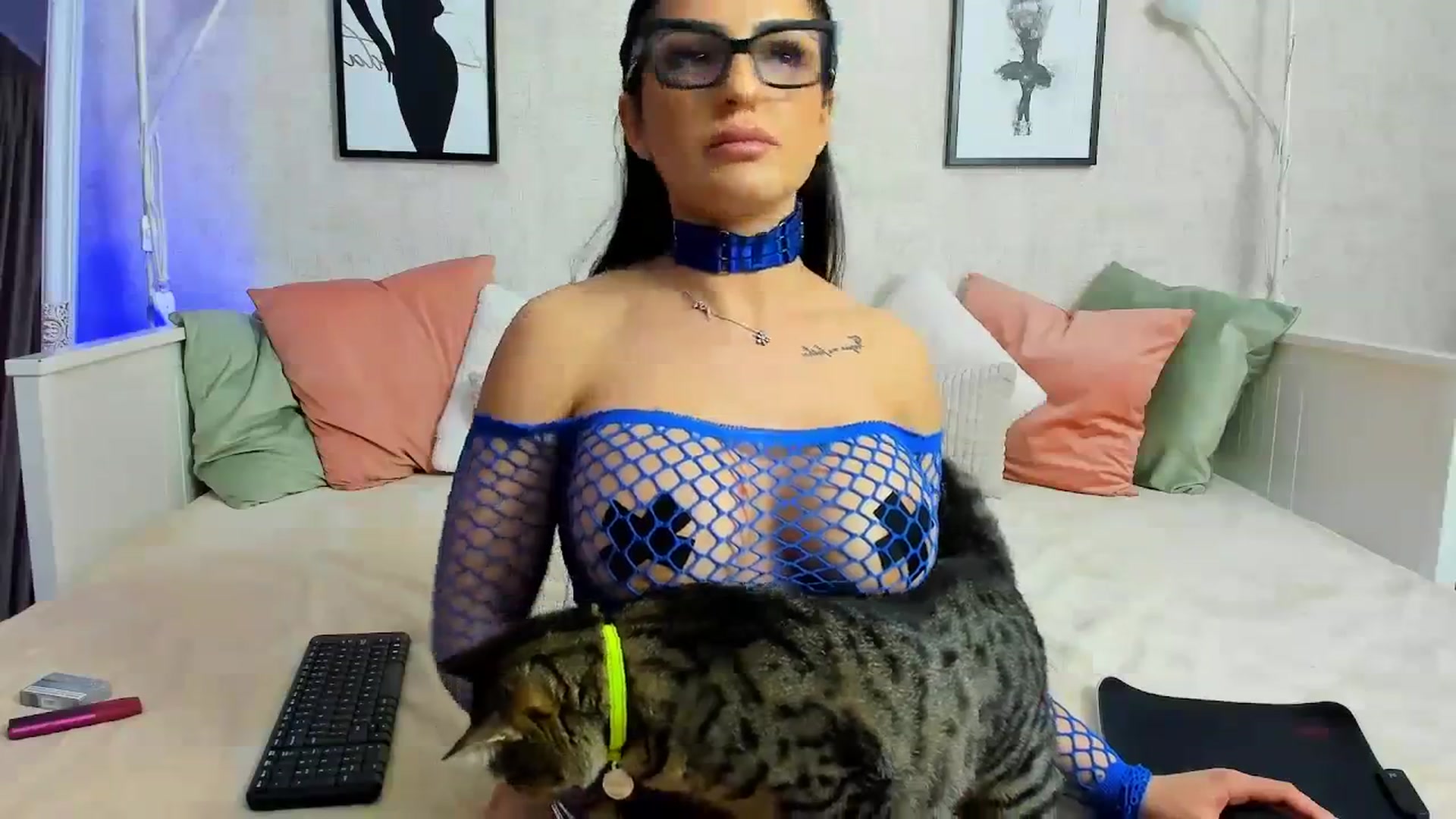 Gallery image thumbnail from LindsayDee's myfreecams stream on, 03/25/2024, 09:48 image 16 of 20