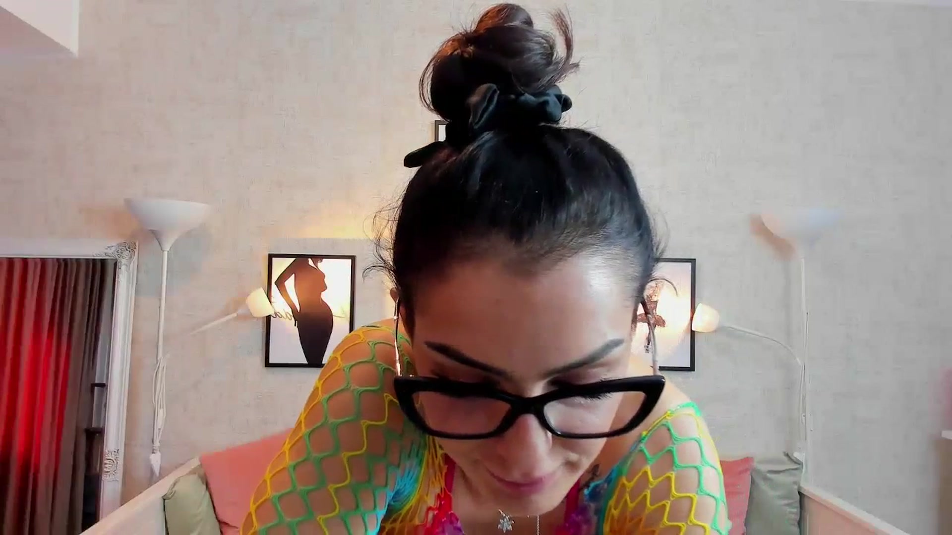 Gallery image thumbnail from LindsayDee's myfreecams stream on, 04/15/2024, 13:23 image 9 of 20