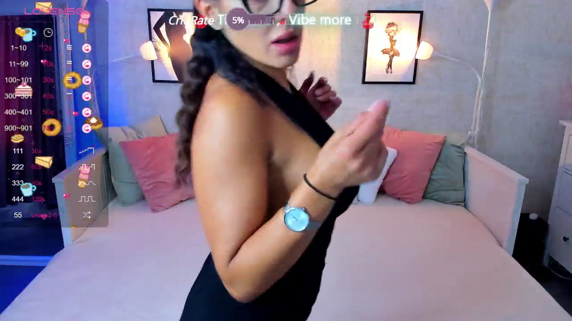 Gallery image thumbnail from LindsayDee's myfreecams stream on, 06/07/2024, 14:56 image 10 of 20
