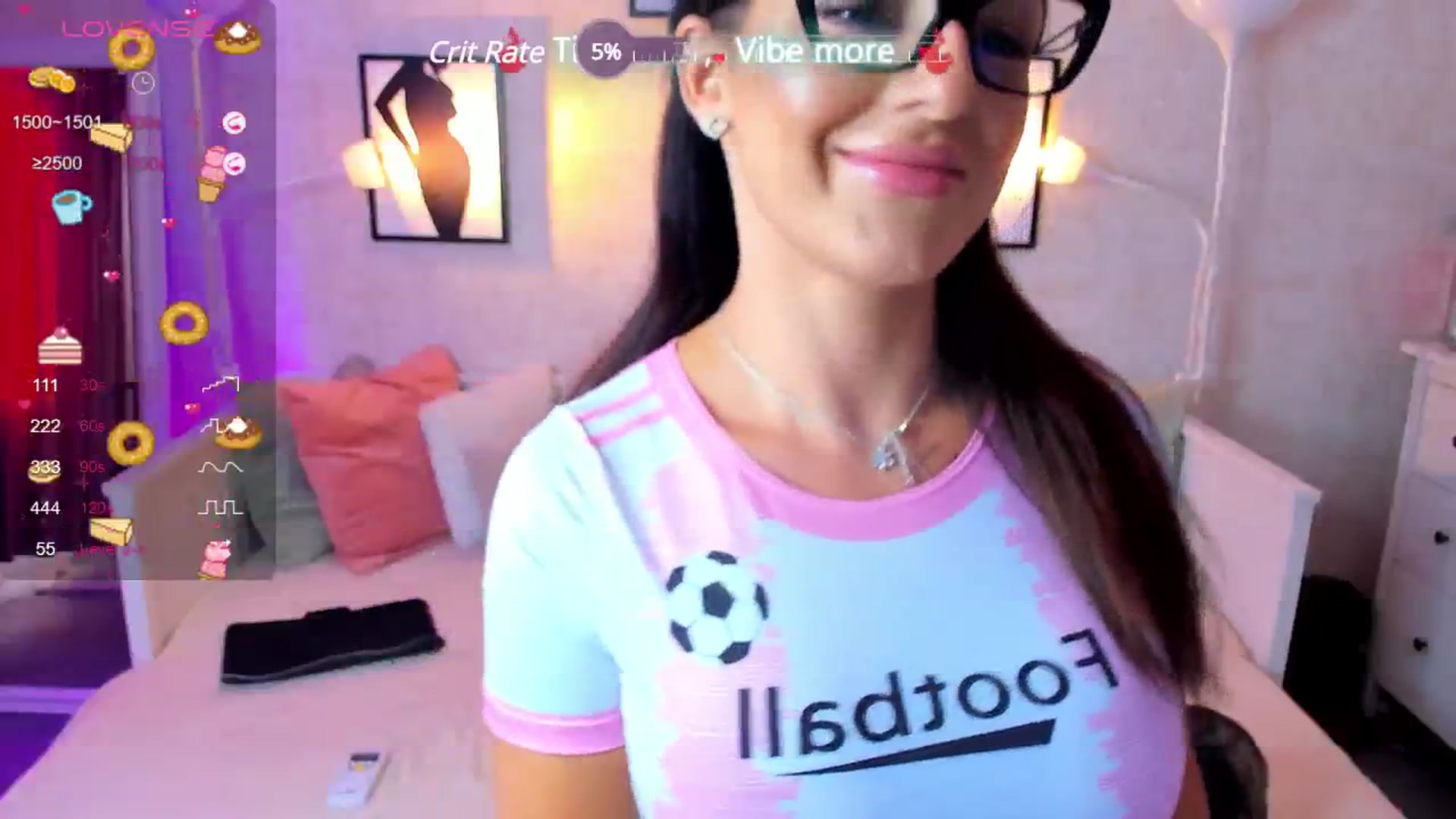 Gallery image thumbnail from LindsayDee's myfreecams stream on, 06/17/2024, 16:53 image 12 of 20