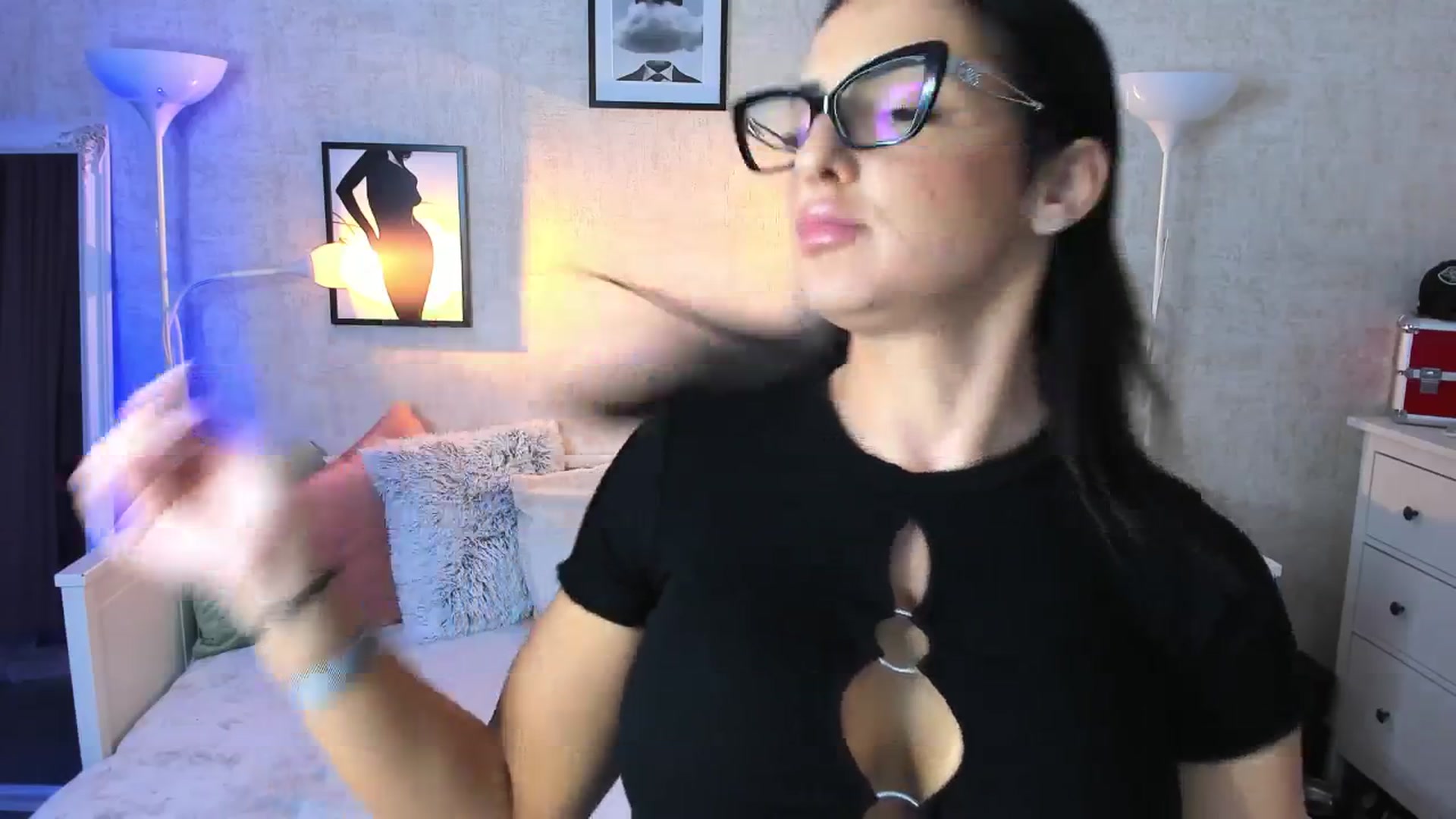 Gallery image thumbnail from LindsayDee's myfreecams stream on, 09/06/2024, 18:45 image 11 of 20
