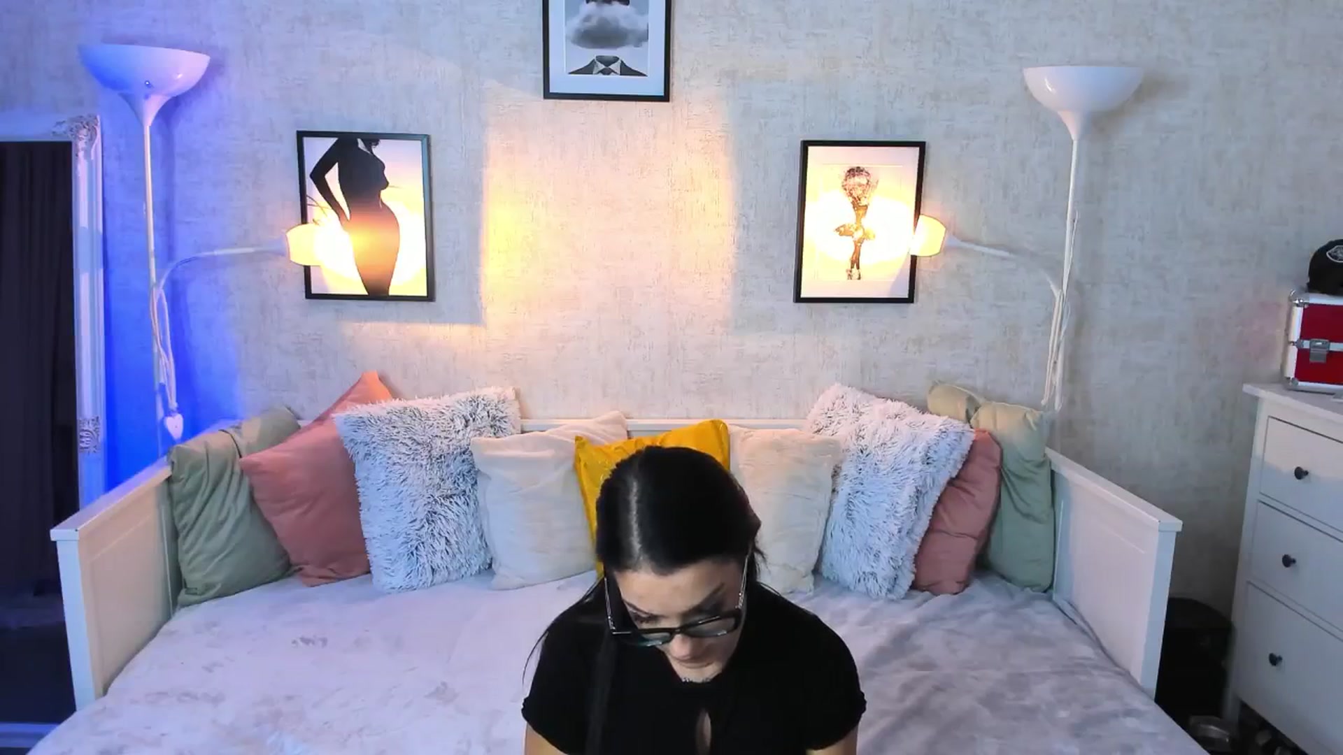 Gallery image thumbnail from LindsayDee's myfreecams stream on, 09/06/2024, 18:45 image 14 of 20
