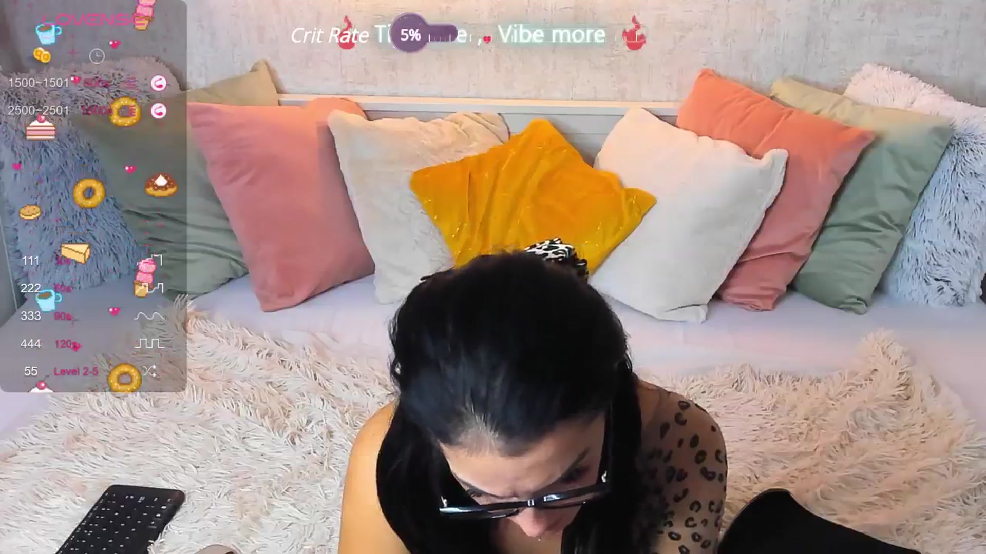 Gallery image thumbnail from LindsayDee's myfreecams stream on, 09/17/2024, 16:25 image 16 of 20