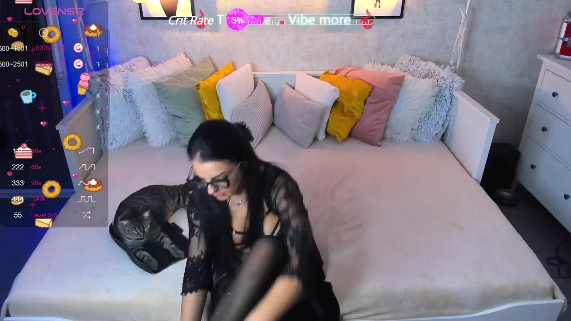 Gallery image thumbnail from LindsayDee's myfreecams stream on, 10/16/2024, 15:08 image 6 of 20