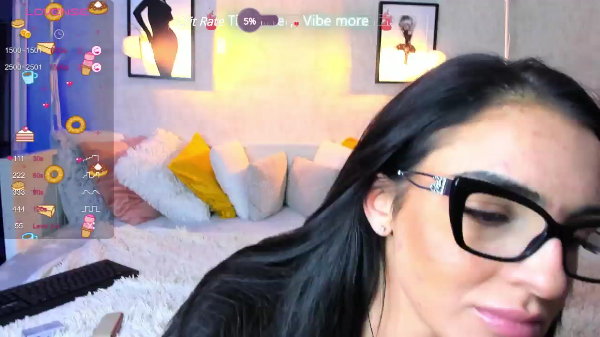 Gallery image thumbnail from LindsayDee's myfreecams stream on, 12/16/2024, 19:29 image 16 of 20