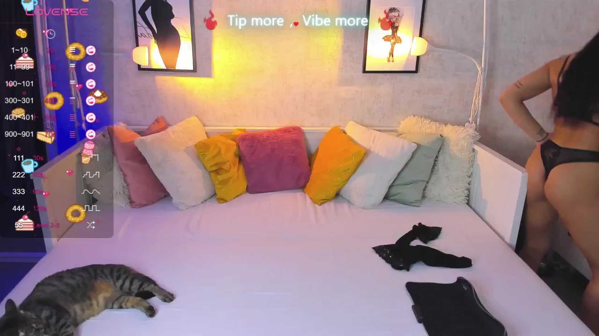 Gallery image thumbnail from LindsayDee's myfreecams stream on, 01/18/2025, 17:54 image 3 of 20