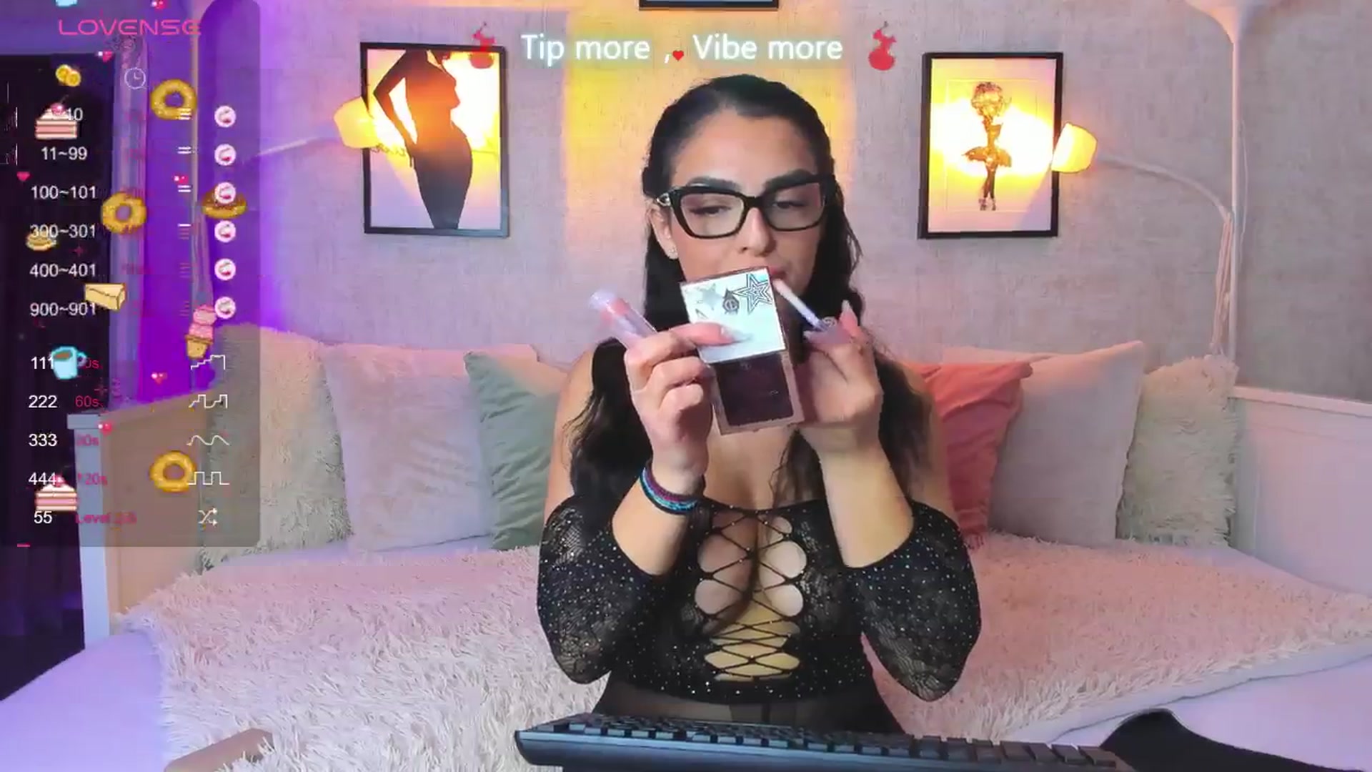 Gallery image thumbnail from LindsayDee's myfreecams stream on, 02/07/2025, 20:01 image 9 of 20