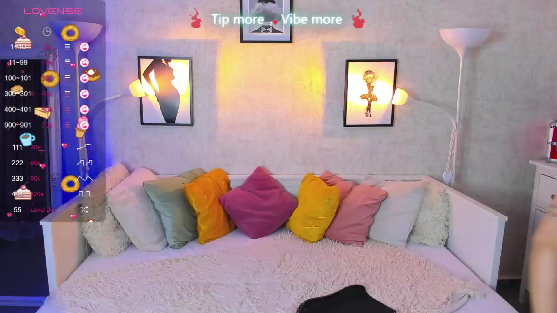 Gallery image thumbnail from LindsayDee's myfreecams stream on, 02/20/2025, 18:17 image 7 of 20