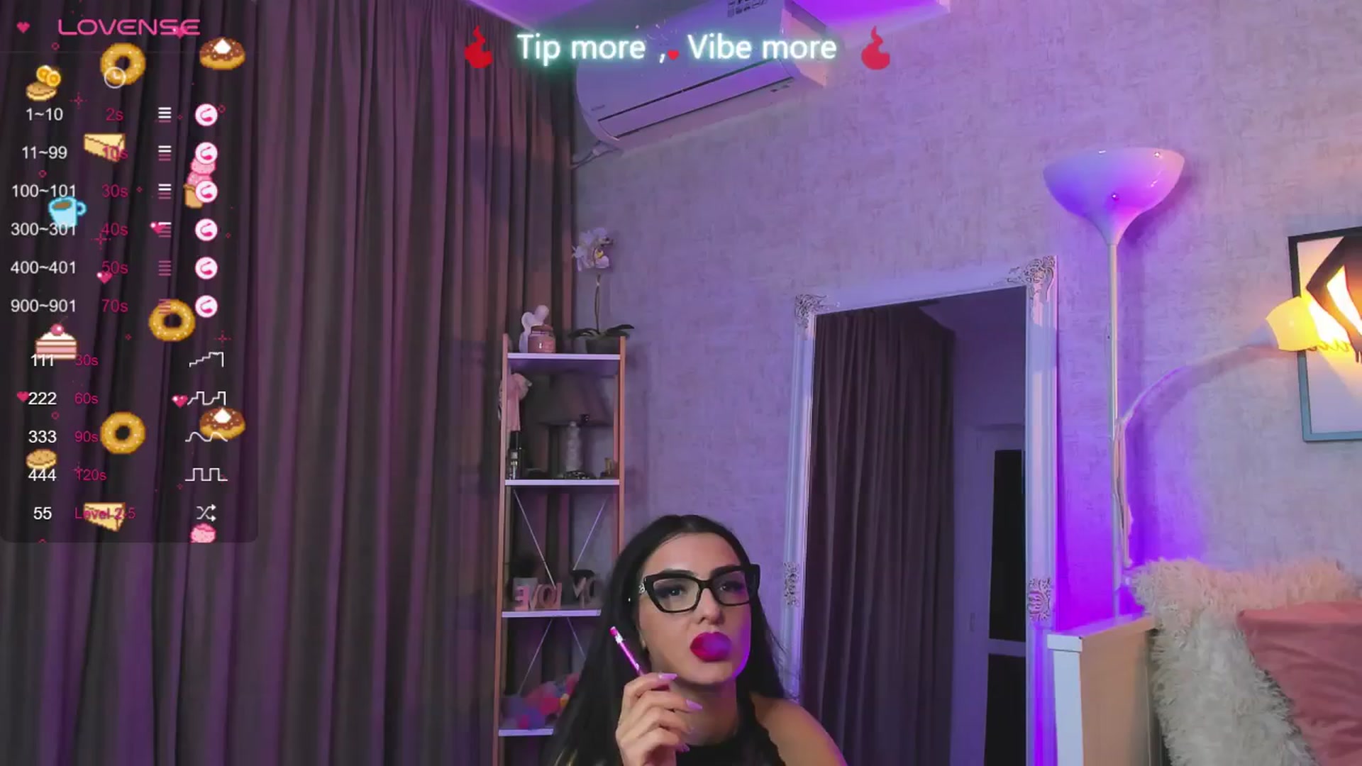 Gallery image thumbnail from LindsayDee's myfreecams stream on, 02/22/2025, 16:19 image 7 of 20