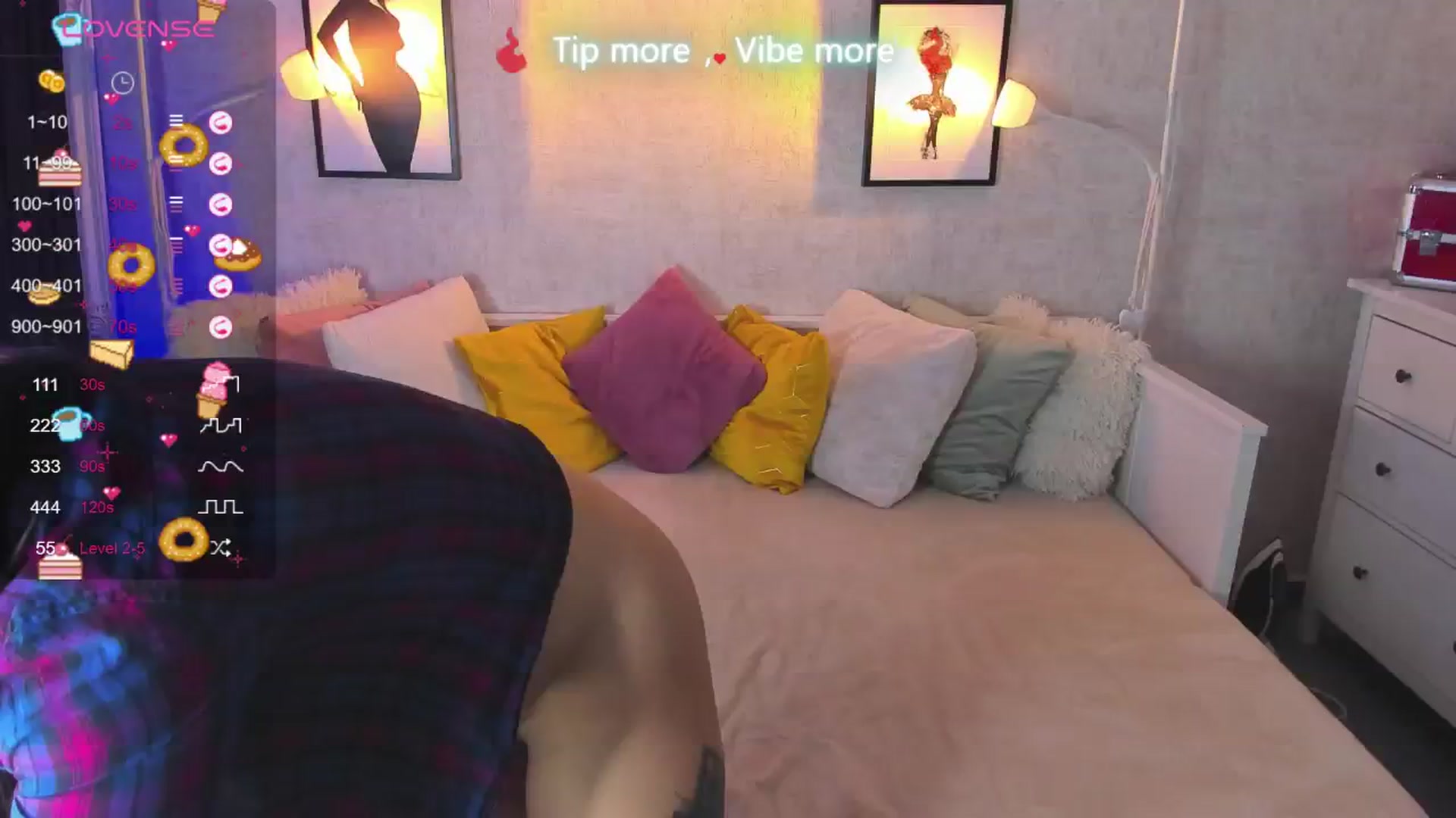 Gallery image thumbnail from LindsayDee's myfreecams stream on, 02/23/2025, 20:00 image 17 of 20