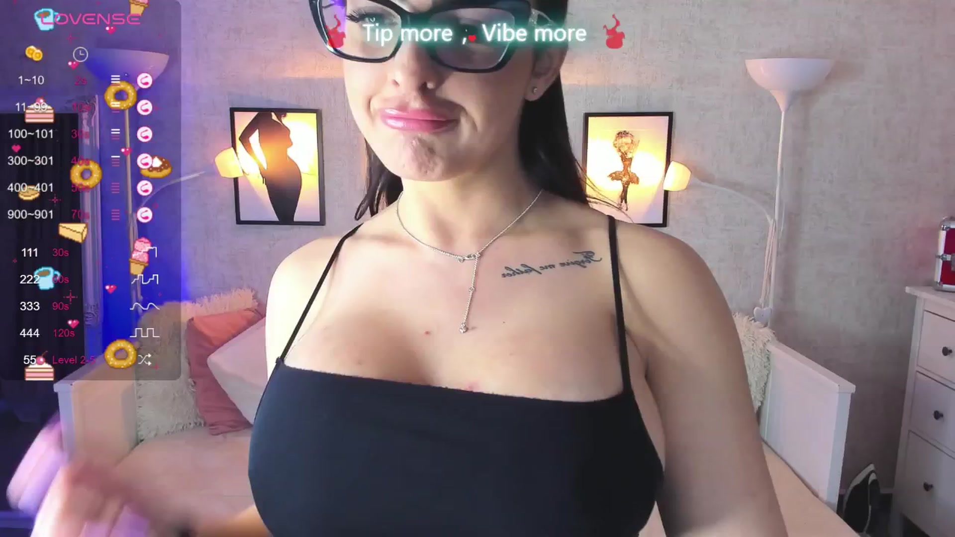 Gallery image thumbnail from LindsayDee's myfreecams stream on, 02/27/2025, 16:45 image 7 of 20