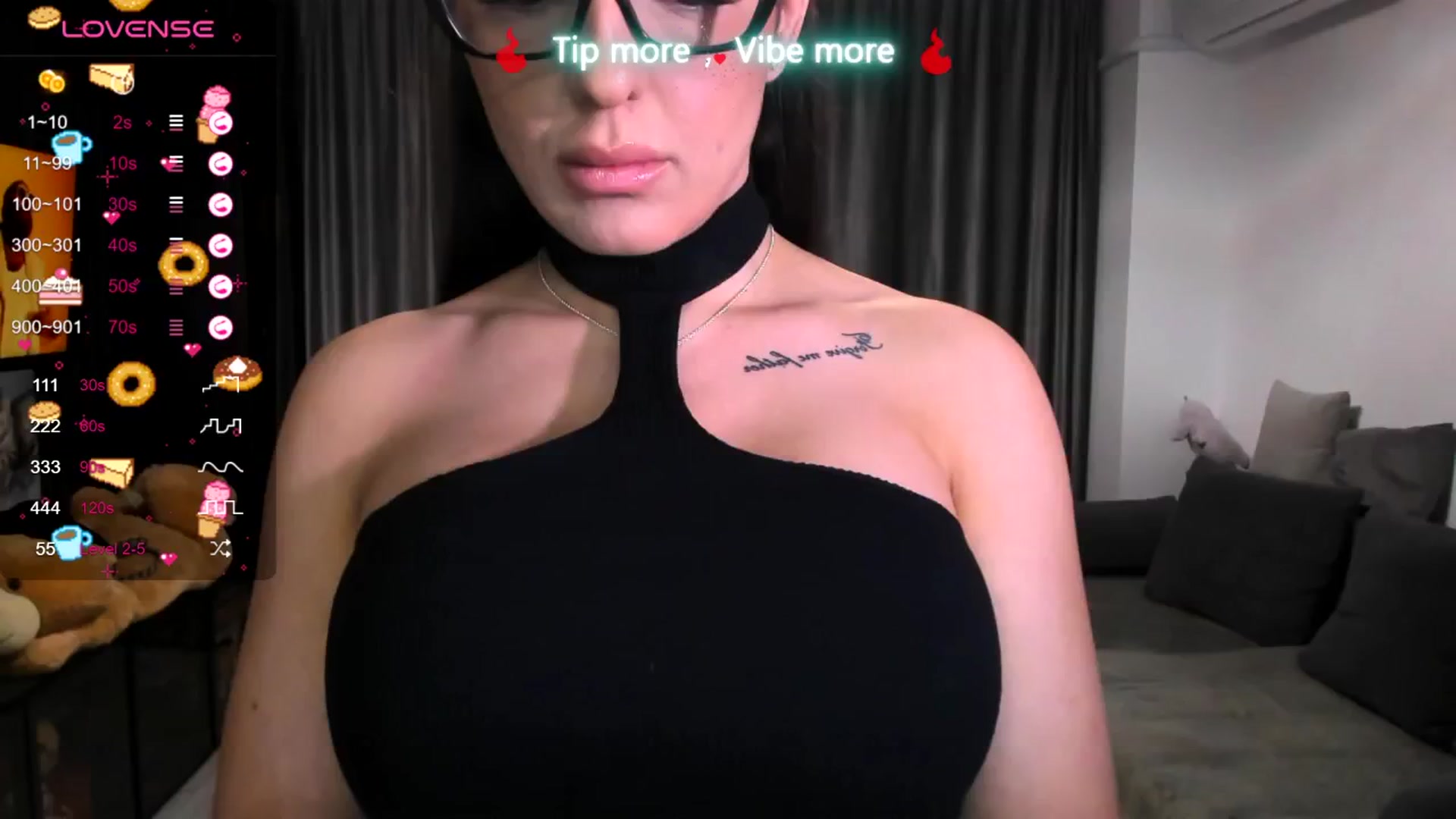 Gallery image thumbnail from LindsayDee's myfreecams stream on, 03/06/2025, 19:35 image 13 of 20
