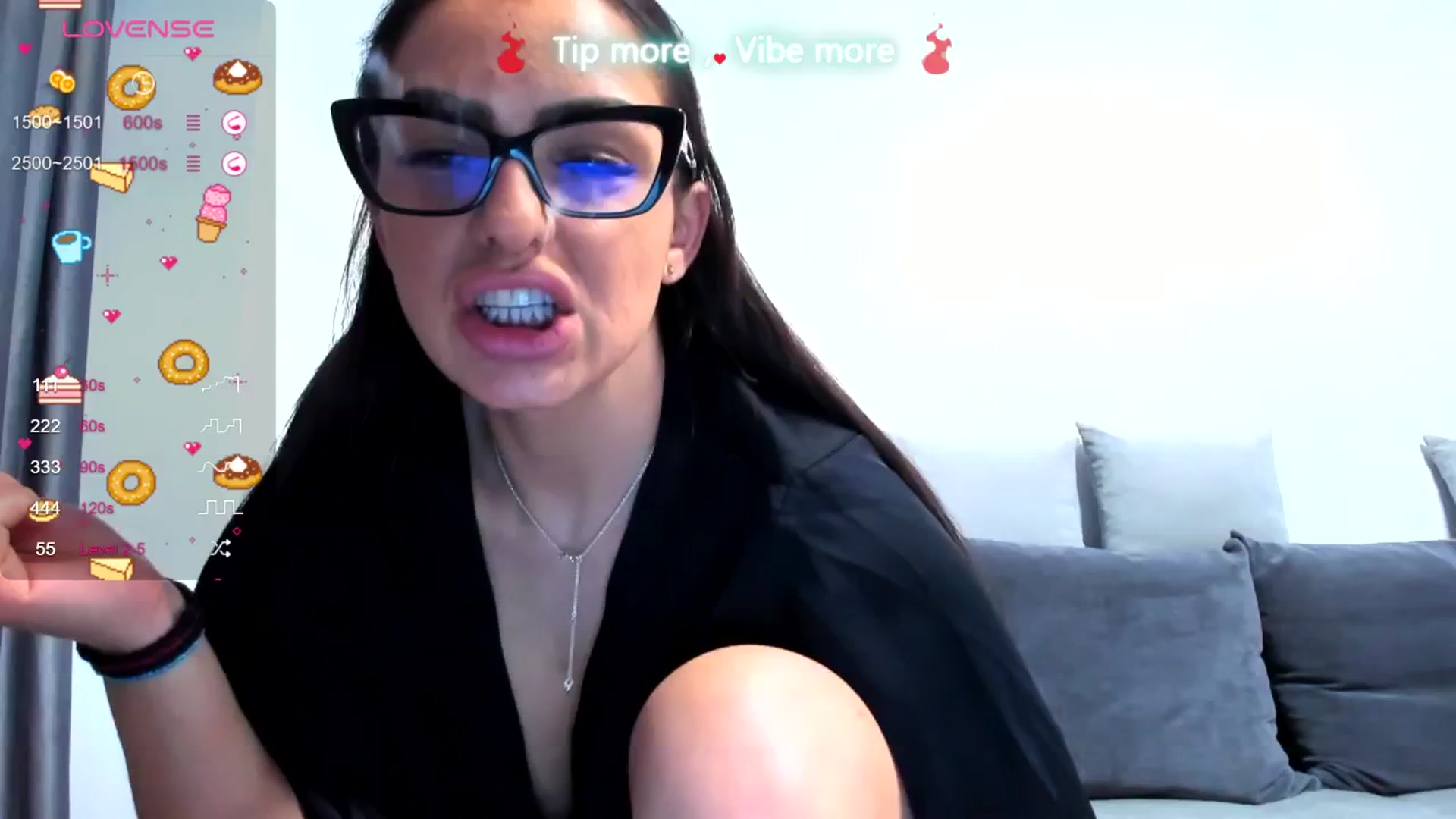 Gallery image thumbnail from LindsayDee's myfreecams stream on, 03/10/2025, 20:46 image 3 of 20