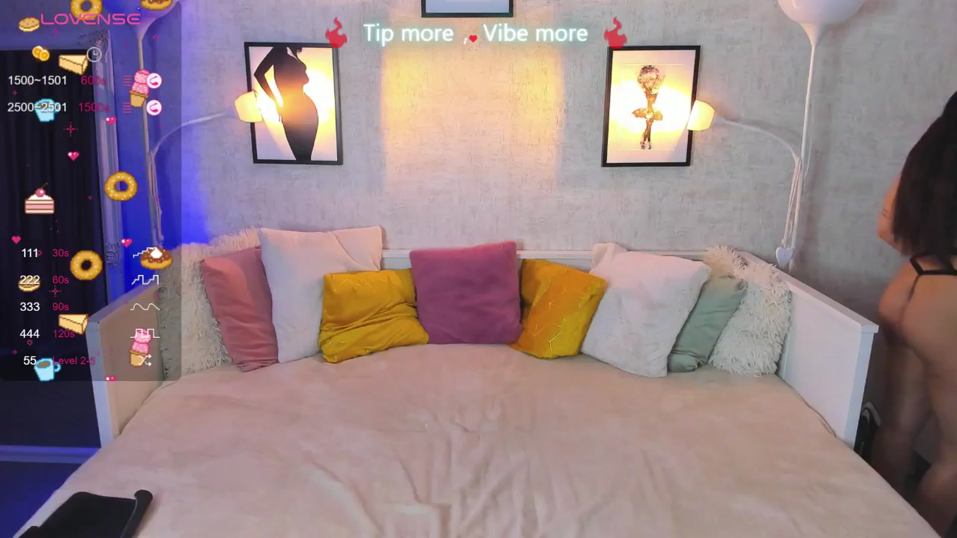Gallery image thumbnail from LindsayDee's myfreecams stream on, 03/13/2025, 15:48 image 9 of 20