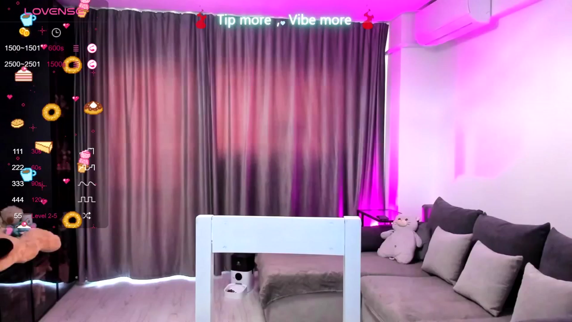 Gallery image thumbnail from LindsayDee's myfreecams stream on, 04/10/2025, 06:14 image 20 of 20