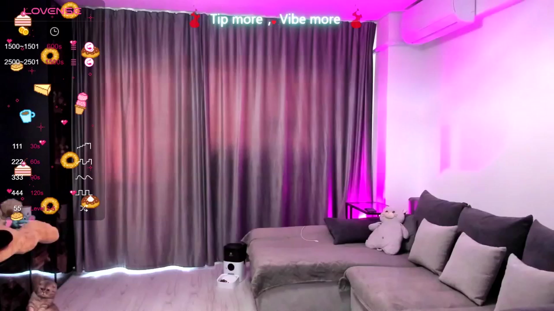 Gallery image thumbnail from LindsayDee's myfreecams stream on, 04/10/2025, 06:14 image 16 of 20