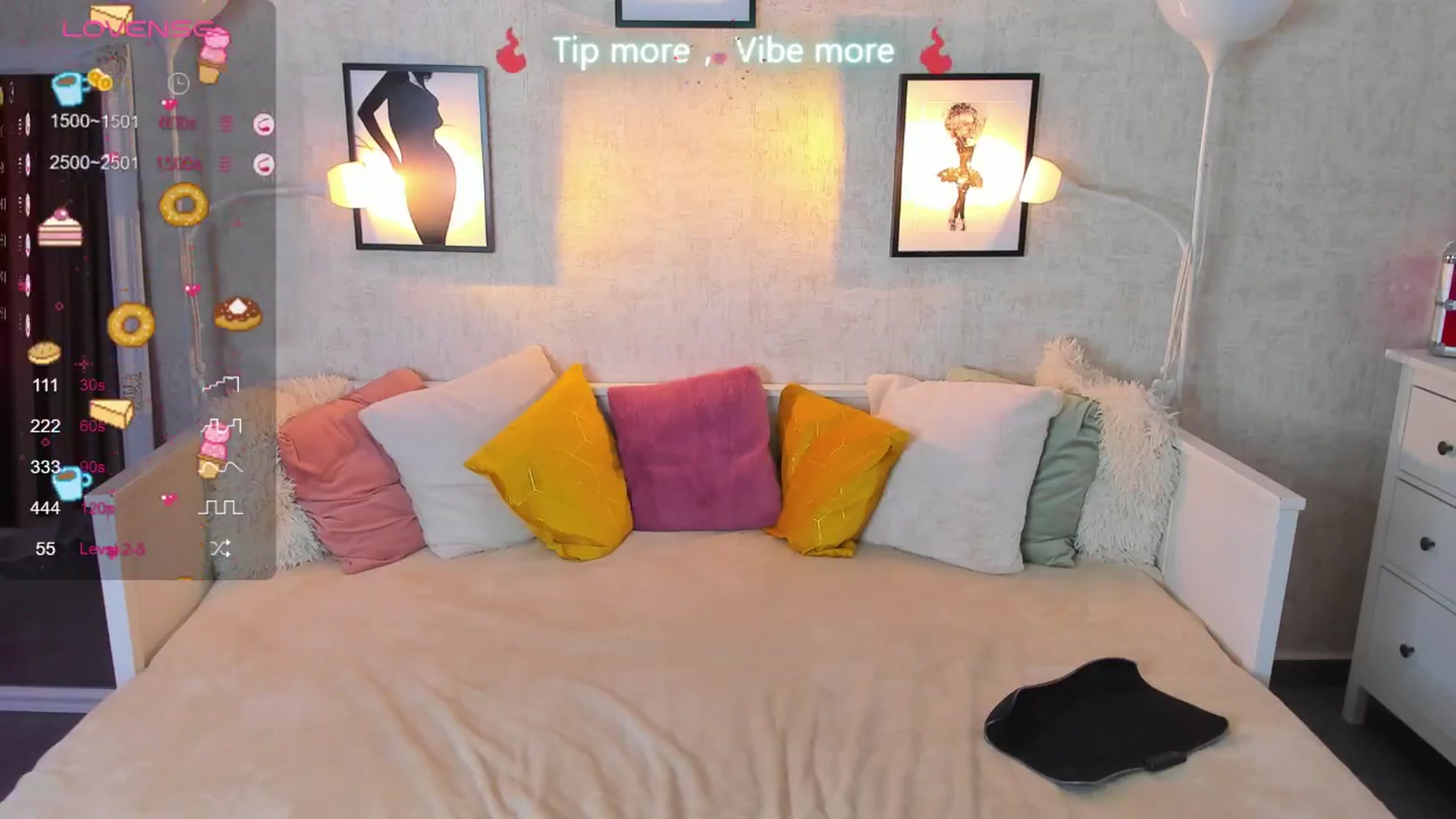 Gallery image thumbnail from LindsayDee's myfreecams stream on, 04/12/2025, 09:05 image 5 of 20