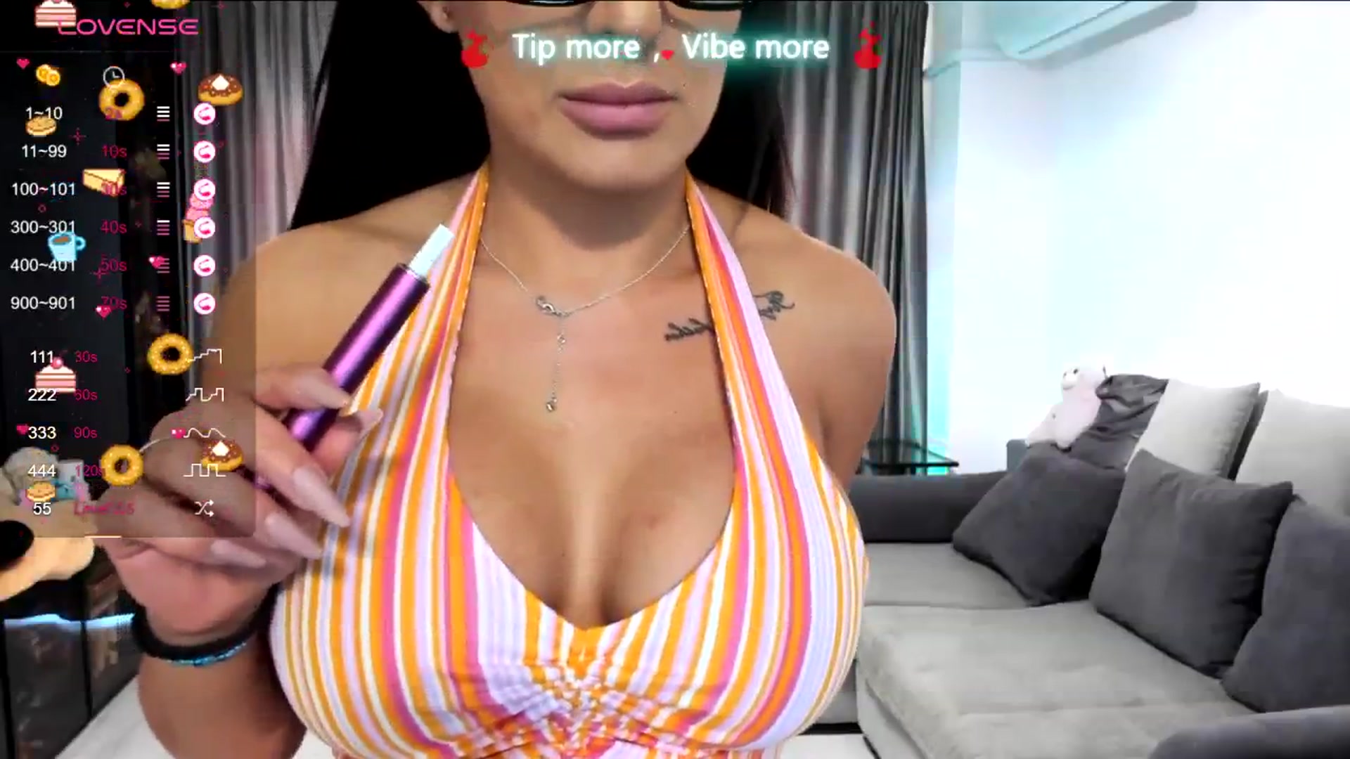 Gallery image thumbnail from LindsayDee's myfreecams stream on, 04/16/2025, 07:42 image 8 of 20
