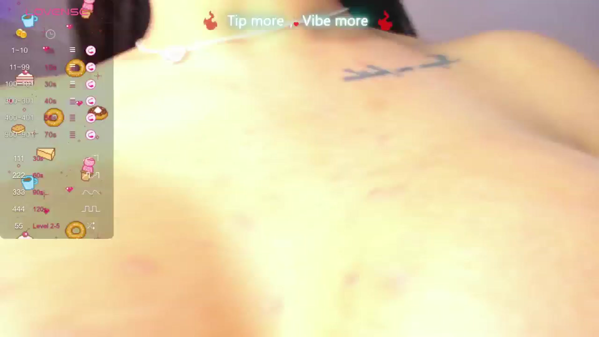 Gallery image thumbnail from LindsayDee's myfreecams stream on, 05/14/2025, 12:08 image 19 of 20