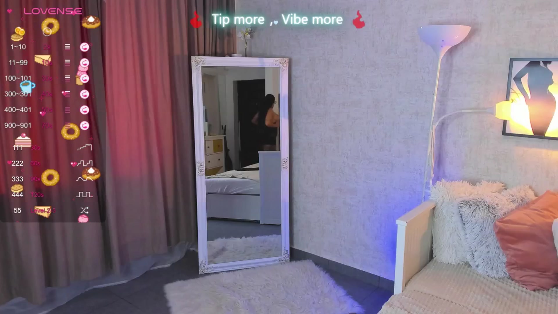 Gallery image thumbnail from LindsayDee's myfreecams stream on, 05/25/2025, 12:50 image 8 of 20
