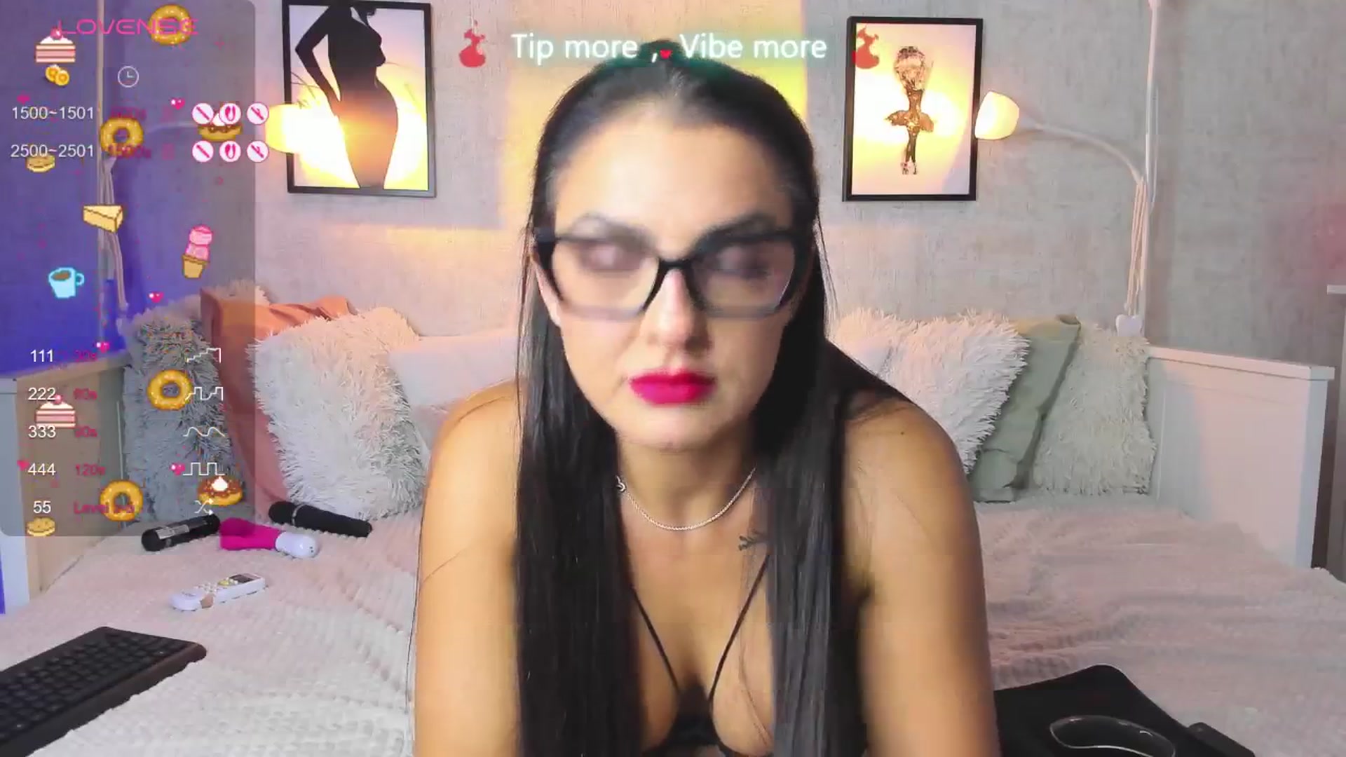 Gallery image thumbnail from LindsayDee's myfreecams stream on, 06/28/2025, 09:30 image 16 of 20